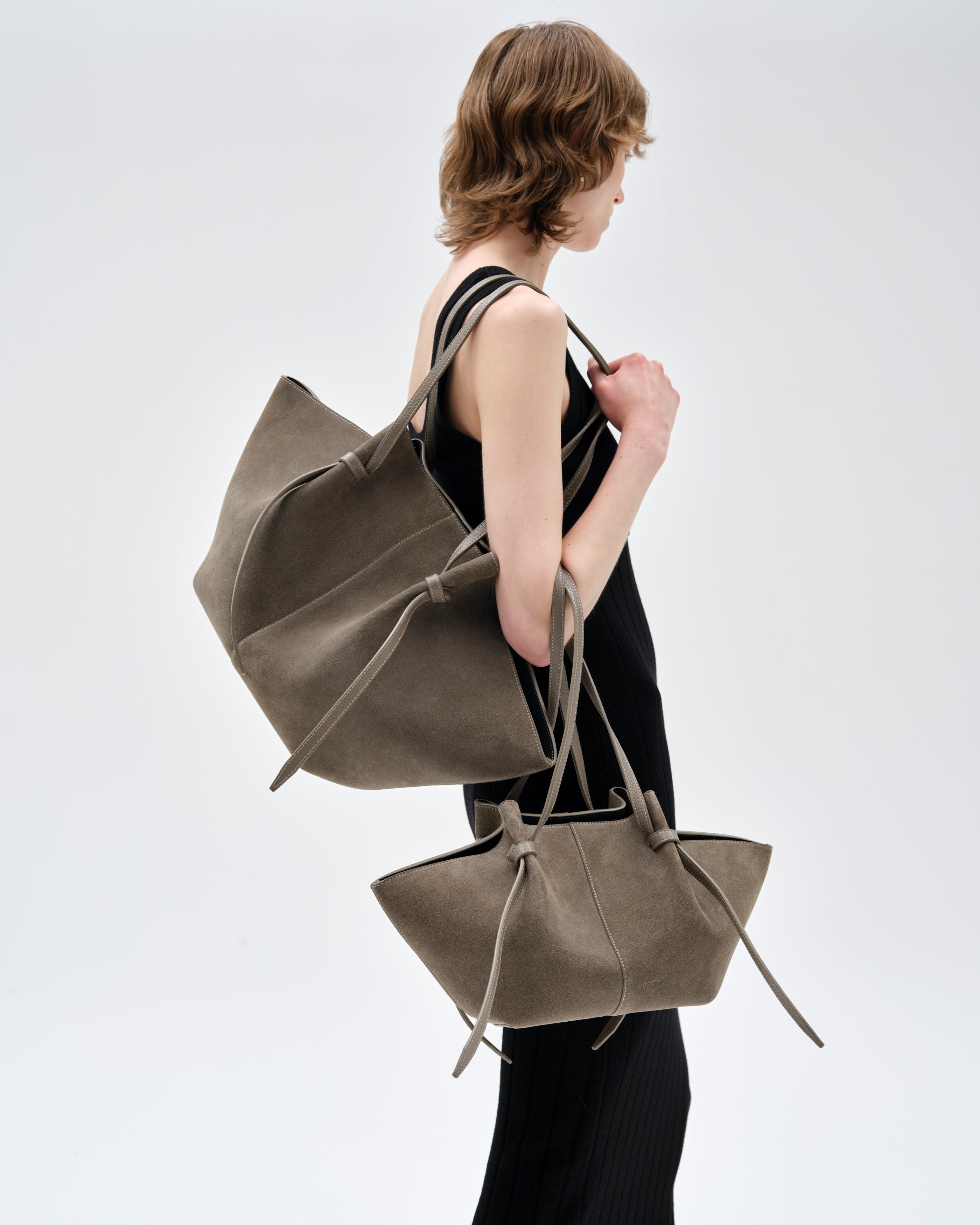 MOCHI - TAUPE SUEDE