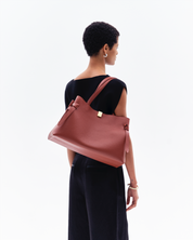 GYOZA TOTE - MAPLE PEBBLE GRAINED LEATHER