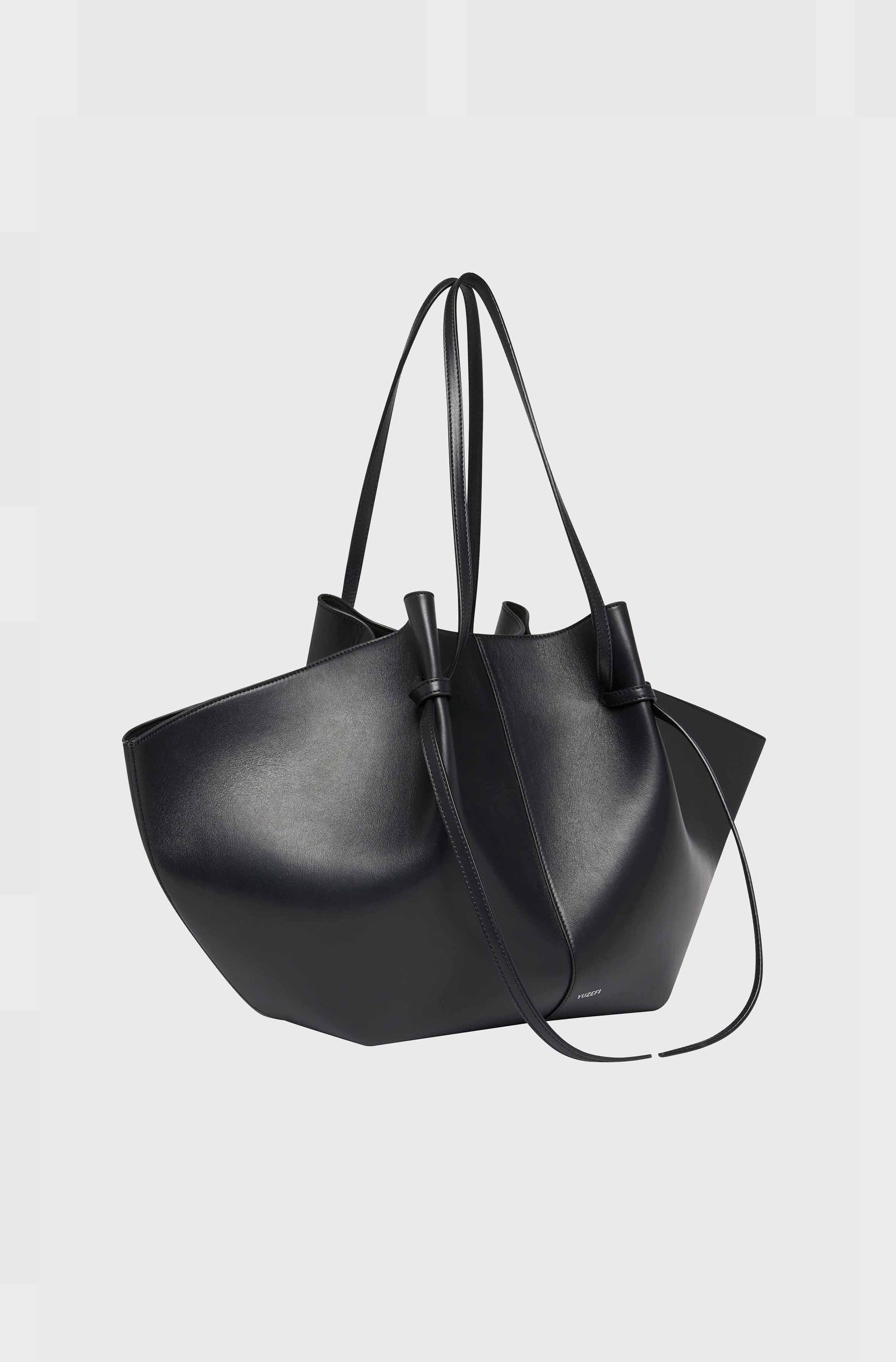 LARGE MOCHI - BLACK SMOOTH LEATHER