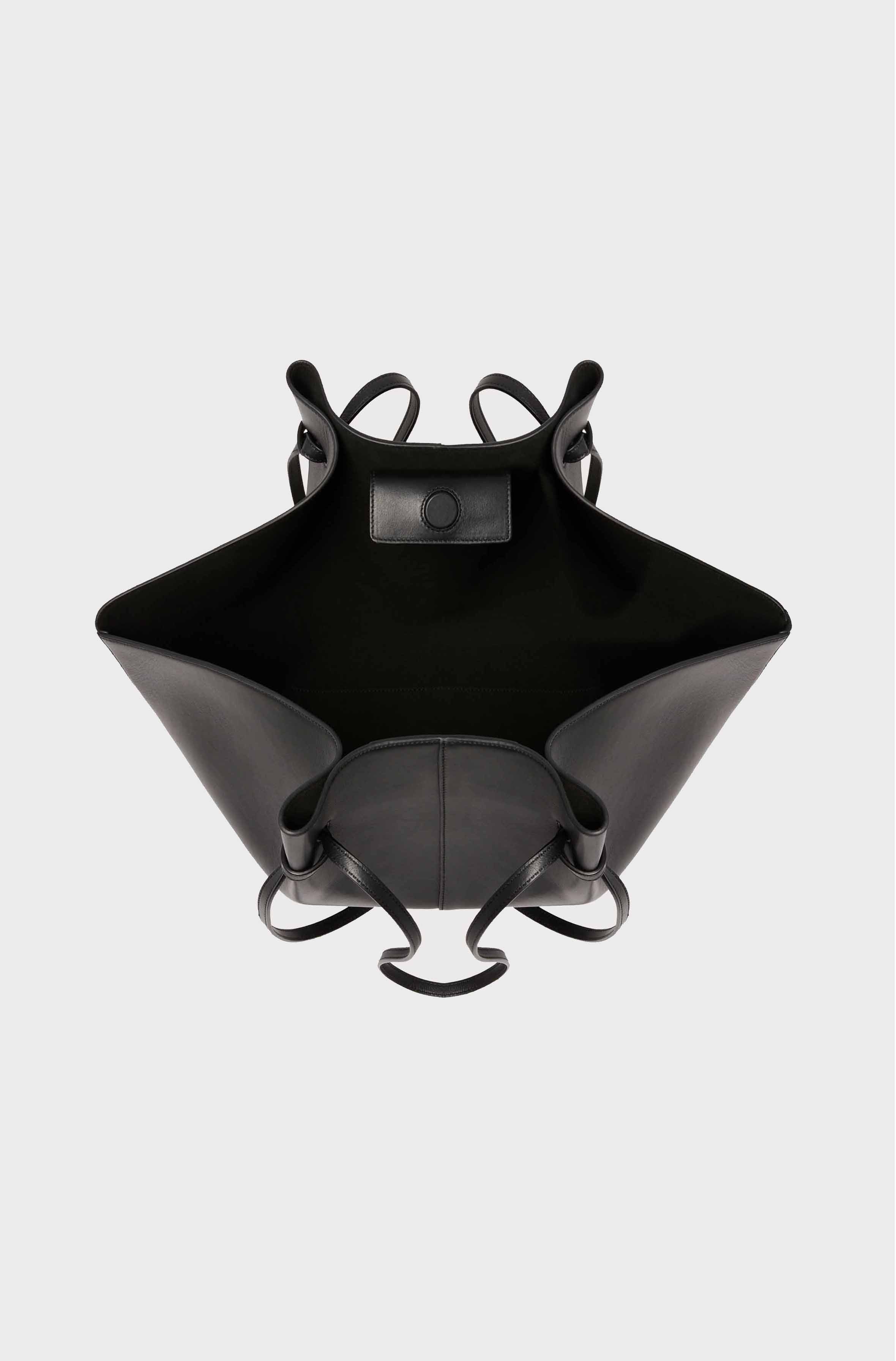 LARGE MOCHI - BLACK SMOOTH LEATHER