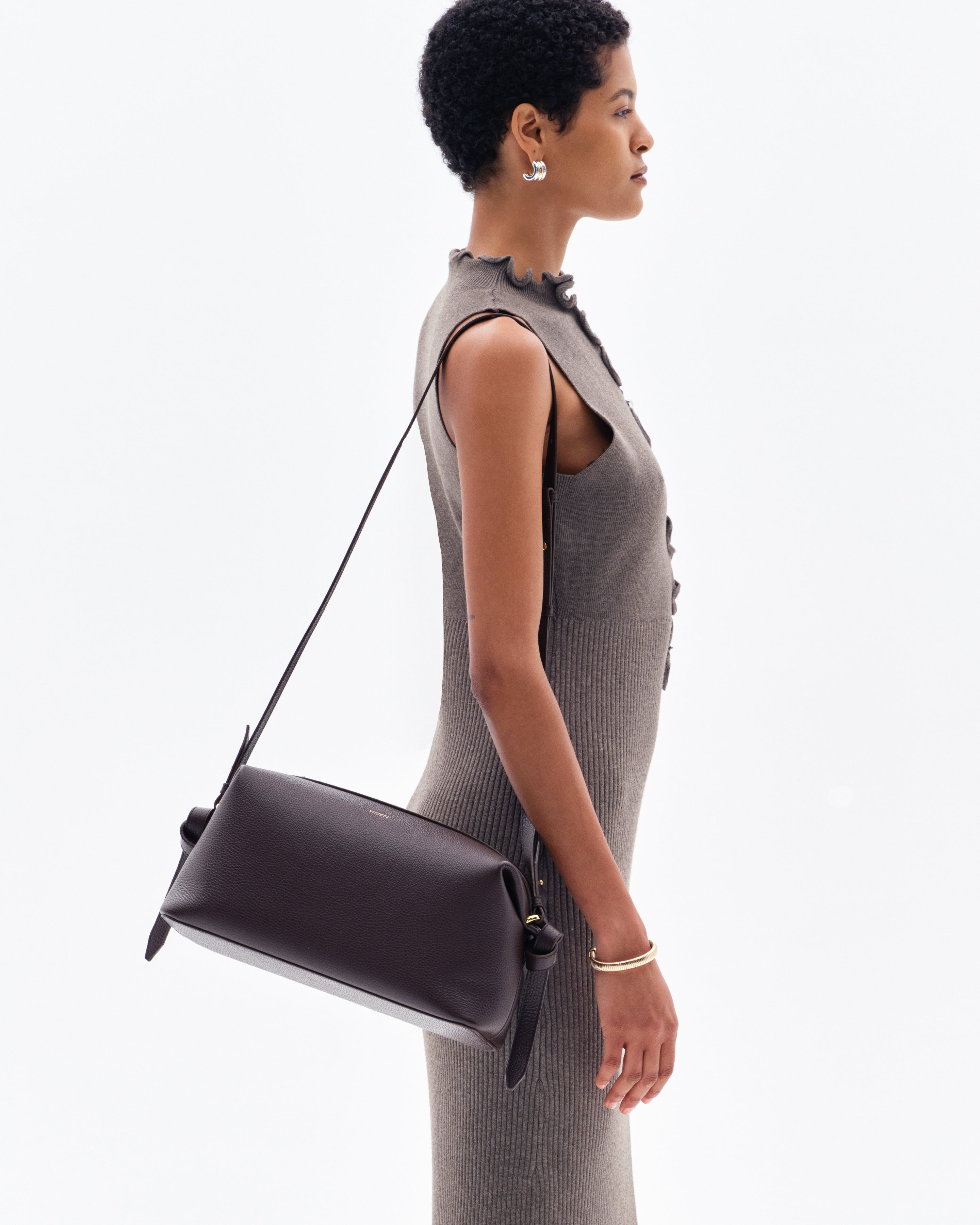 BRIOCHE POUCH - ESPRESSO PEBBLE GRAINED LEATHER