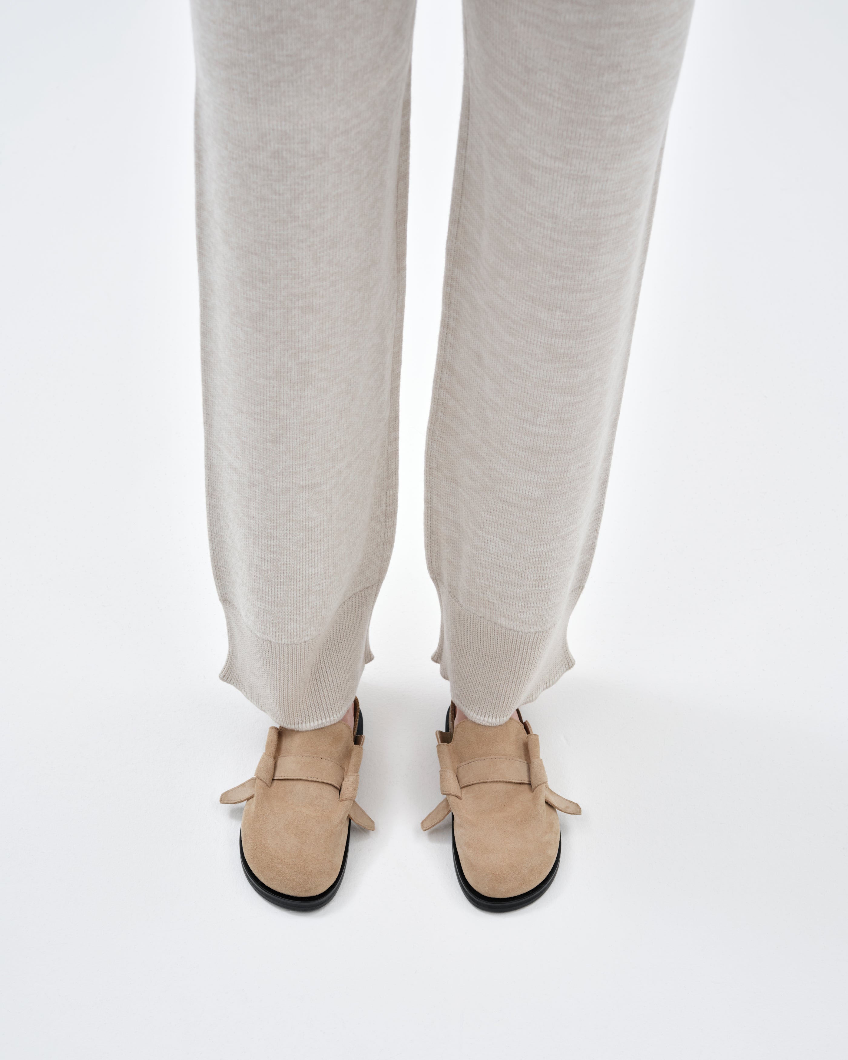 MOCHI SLIDES - SAND SUEDE