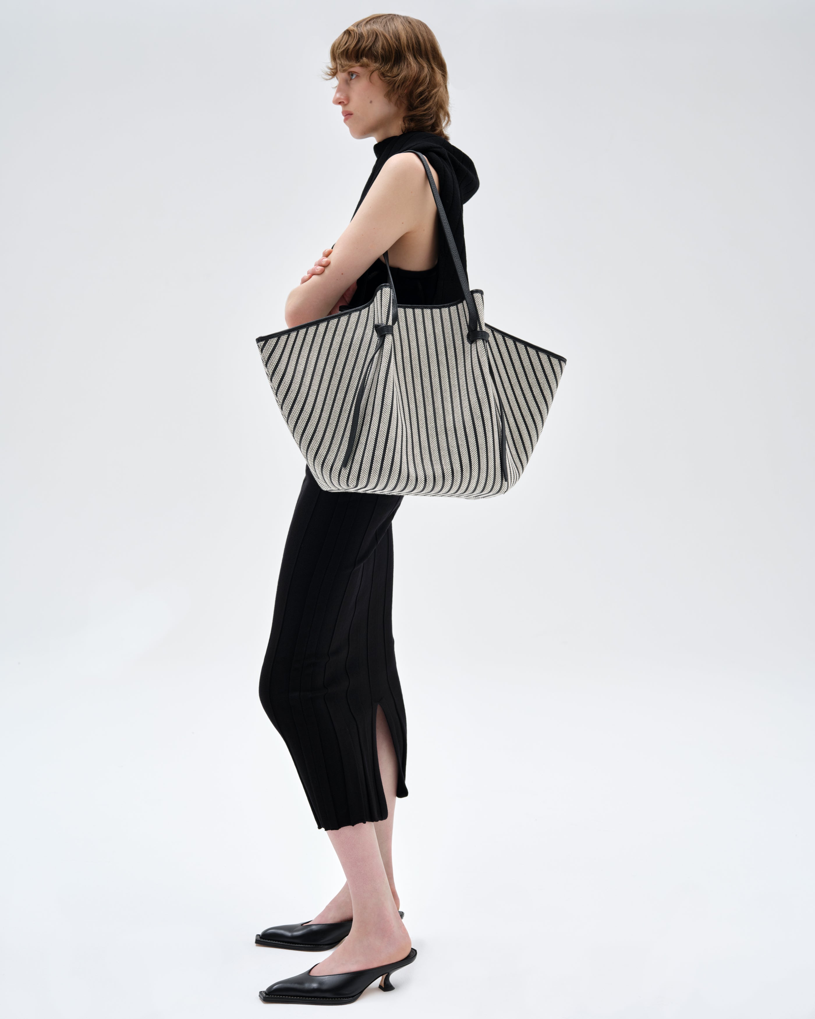 XL MOCHI - STRIPED WOVEN CANVAS