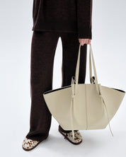 XL MOCHI - ANGORA PEBBLE GRAINED LEATHER