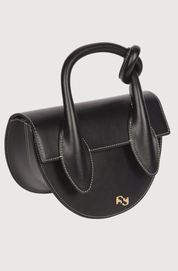 PRETZEL - BLACK SMOOTH LEATHER