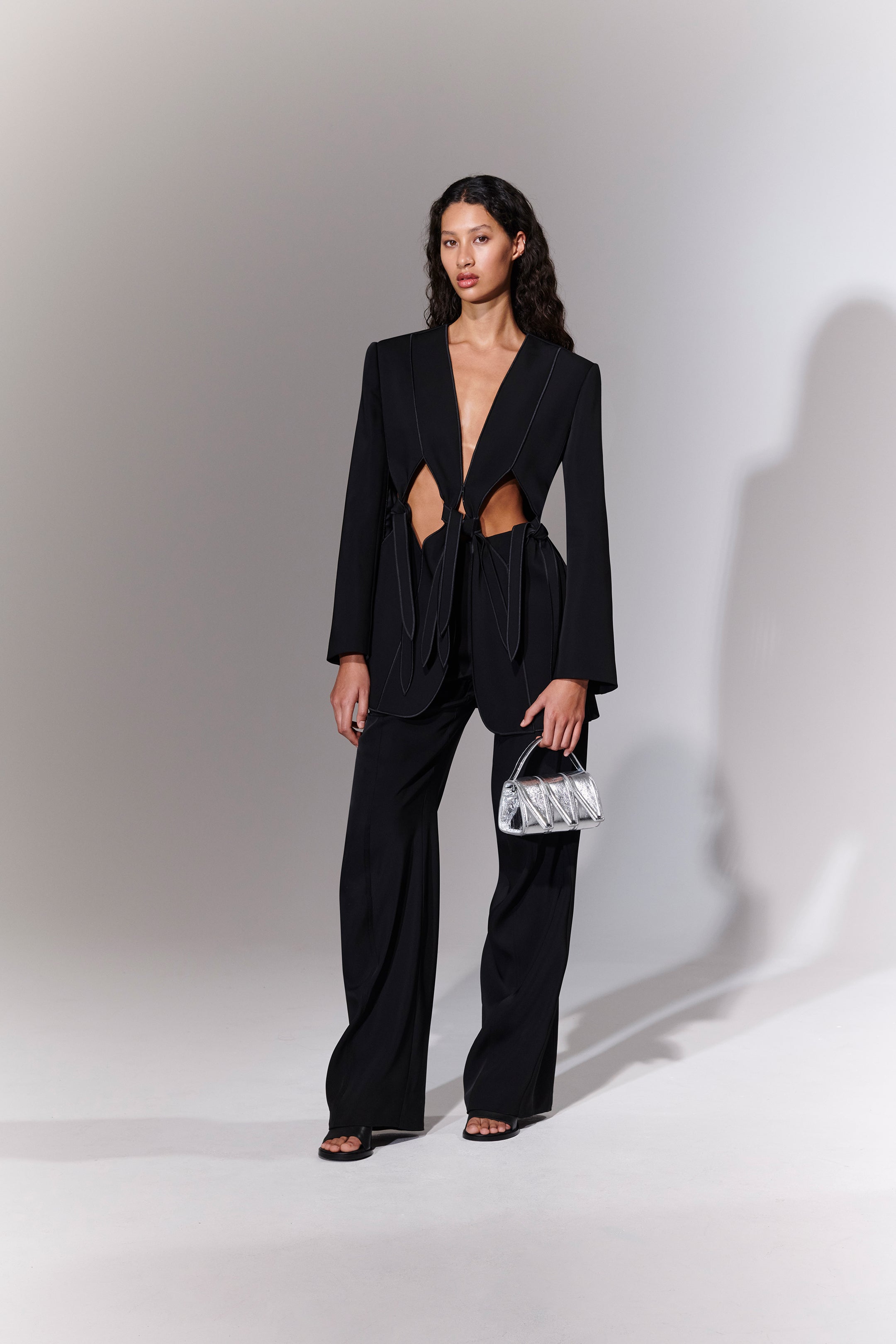AM_YUZEFI_Pre_23_Look_16_038.jpg