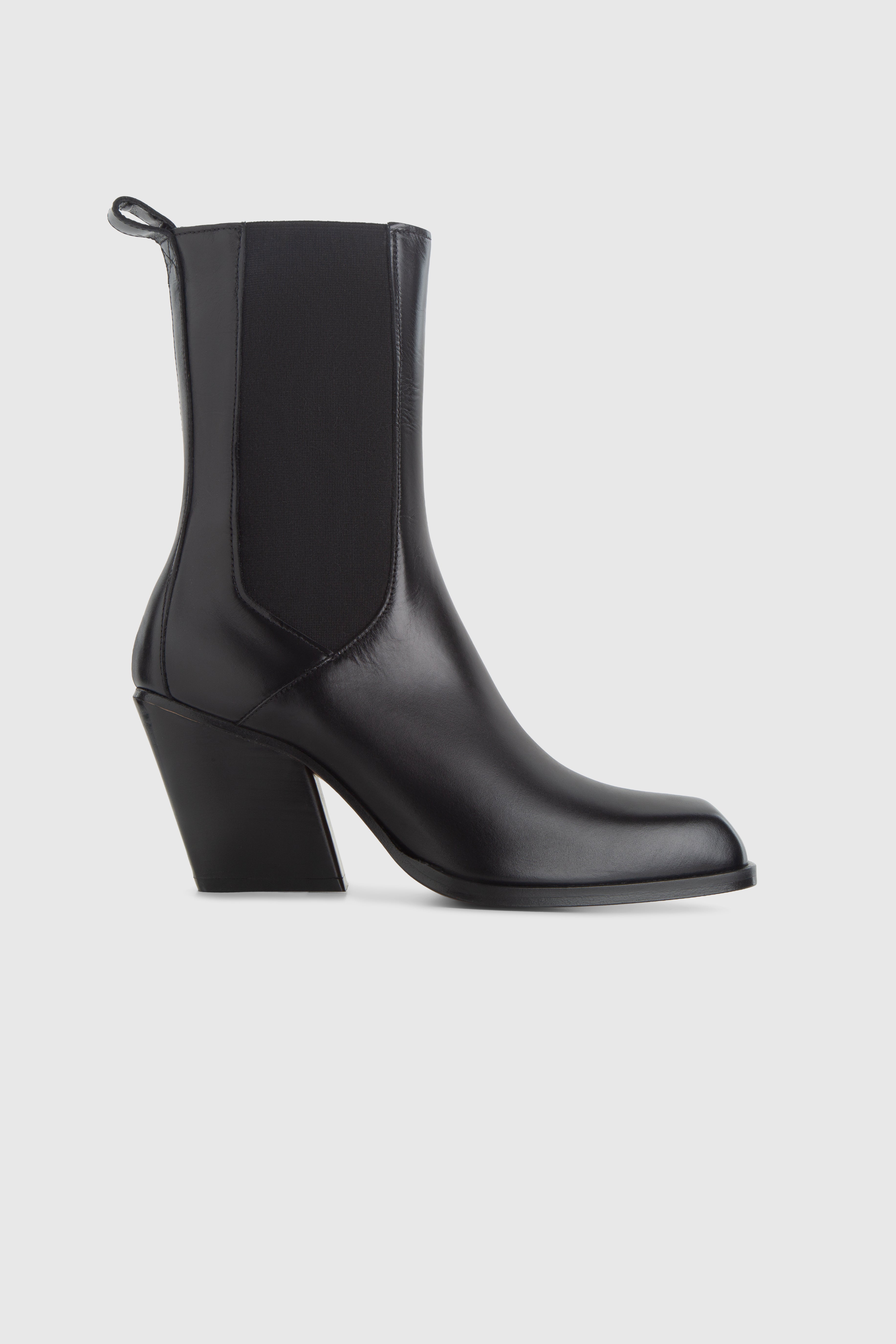 DELAVAR_CHELSEA_BOOT_-_BLACK_LEATHER_1.jpg