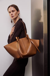 LARGE MOCHI - HAZEL PEBBLE GRAINED LEATHER