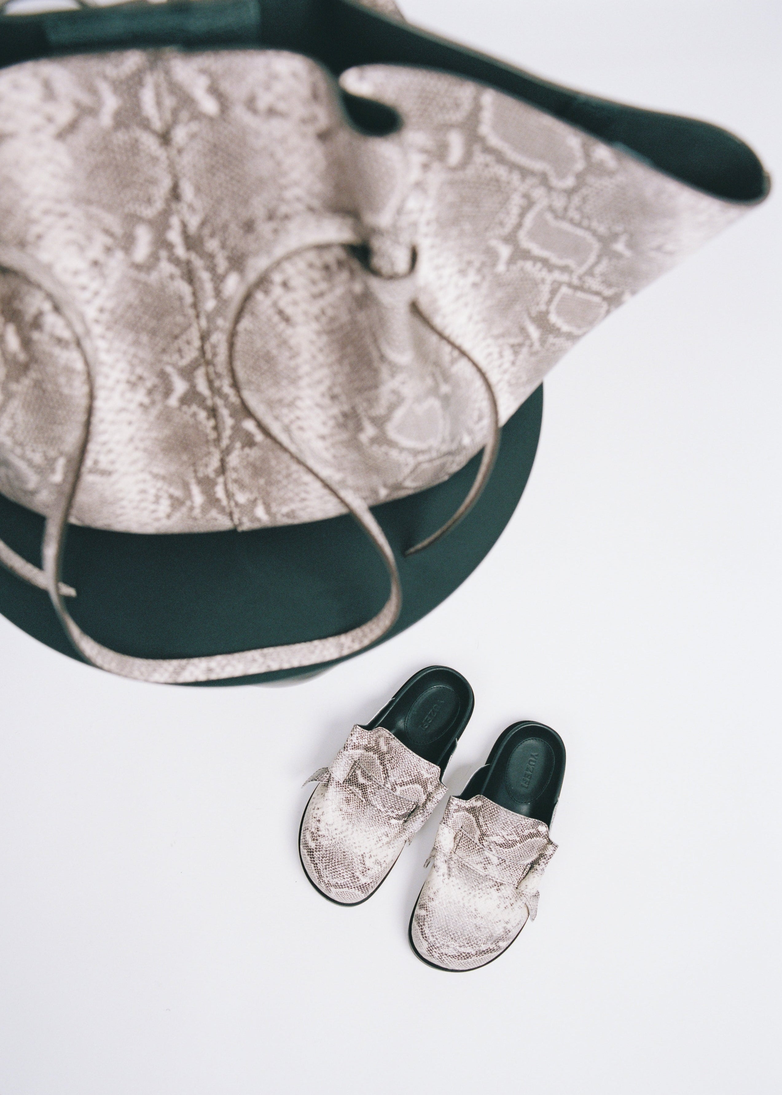 MOCHI SLIDES - EMBOSSED ASH SNAKE LEATHER