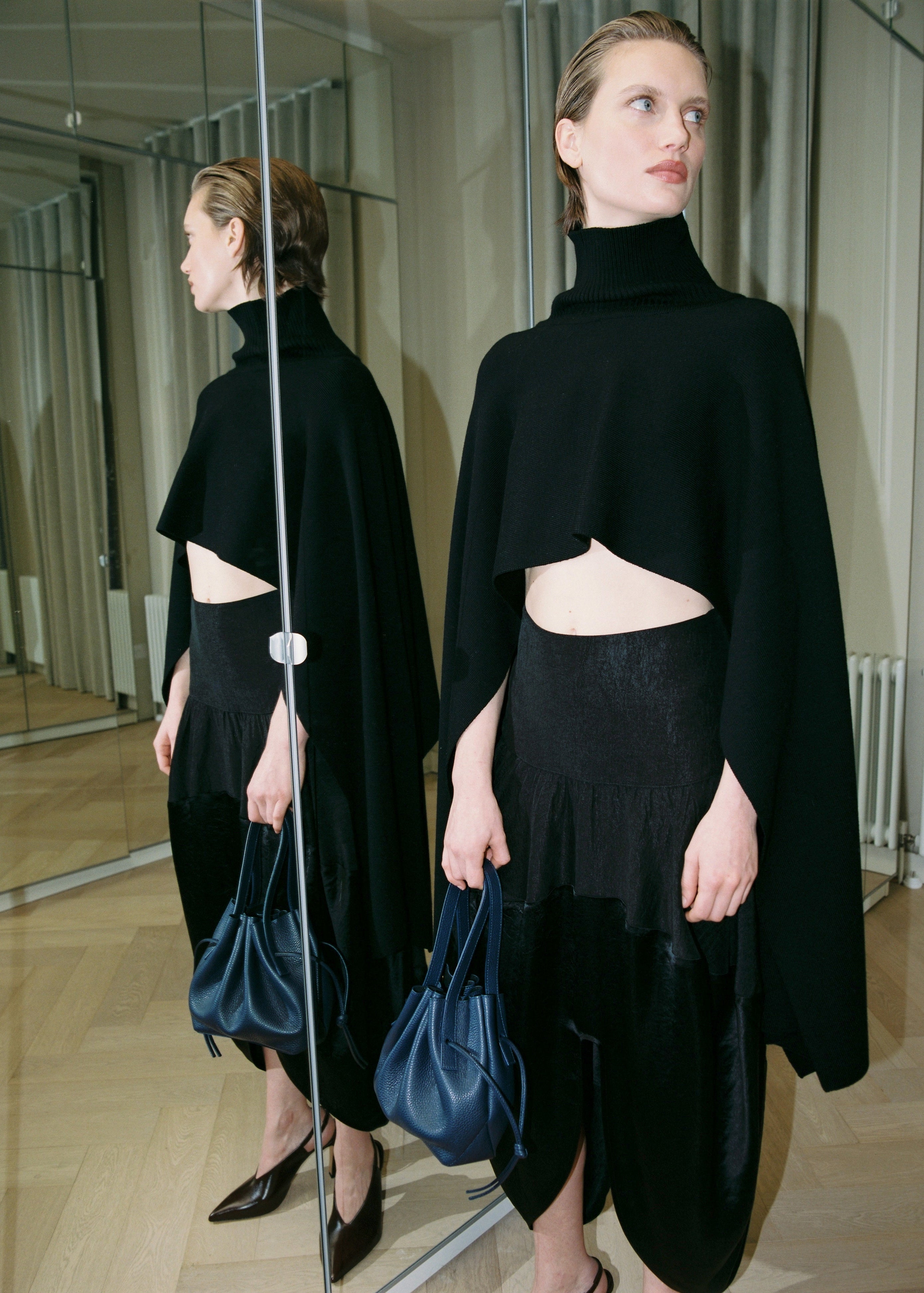 KEYAN BUBBLE SKIRT - BLACK