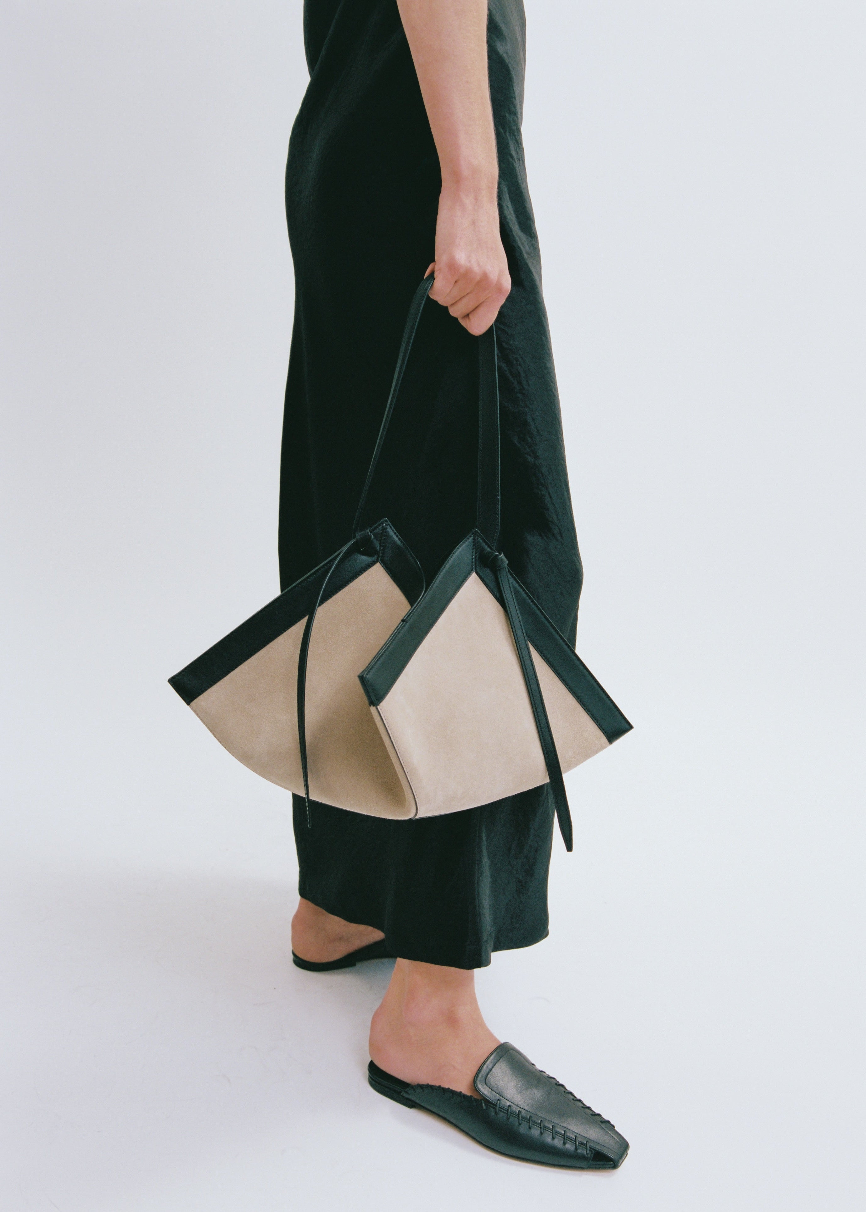 ZARIA MULE - BLACK LEATHER