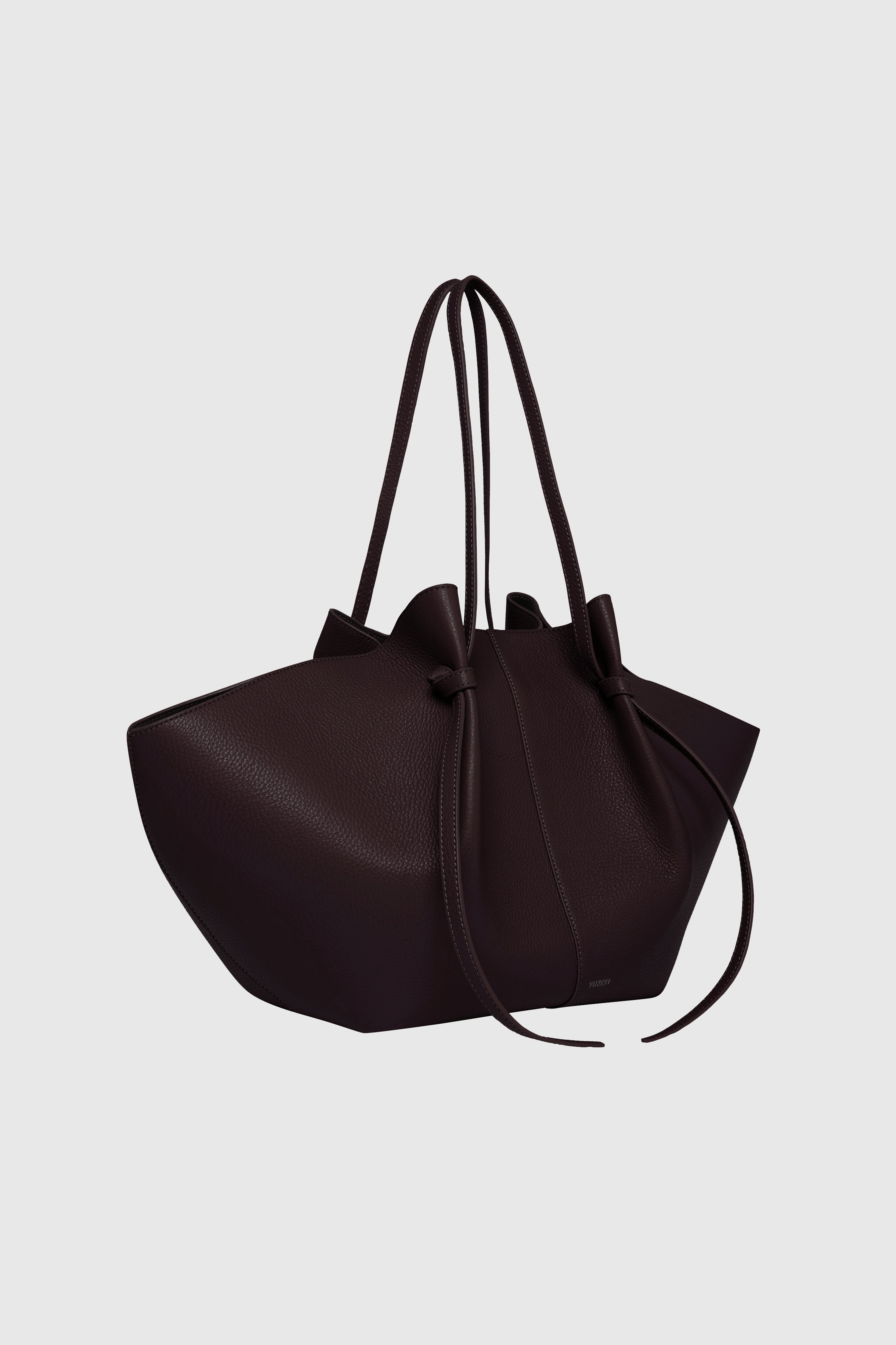 LARGE MOCHI - CASSIS PEBBLE GRAINED LEATHER
