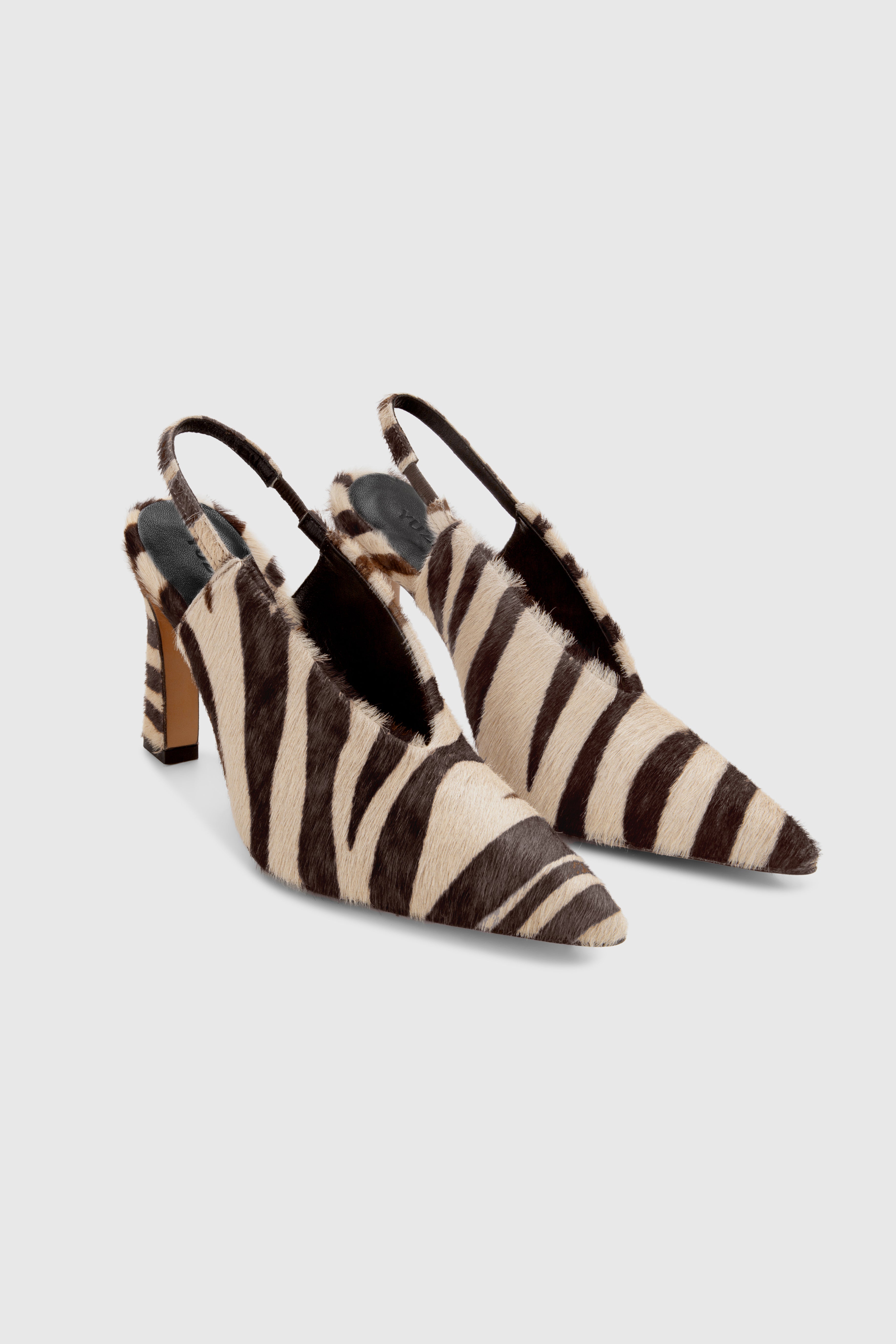 NURSLINGBACK-SAVANNAHAIRCALF_2.jpg