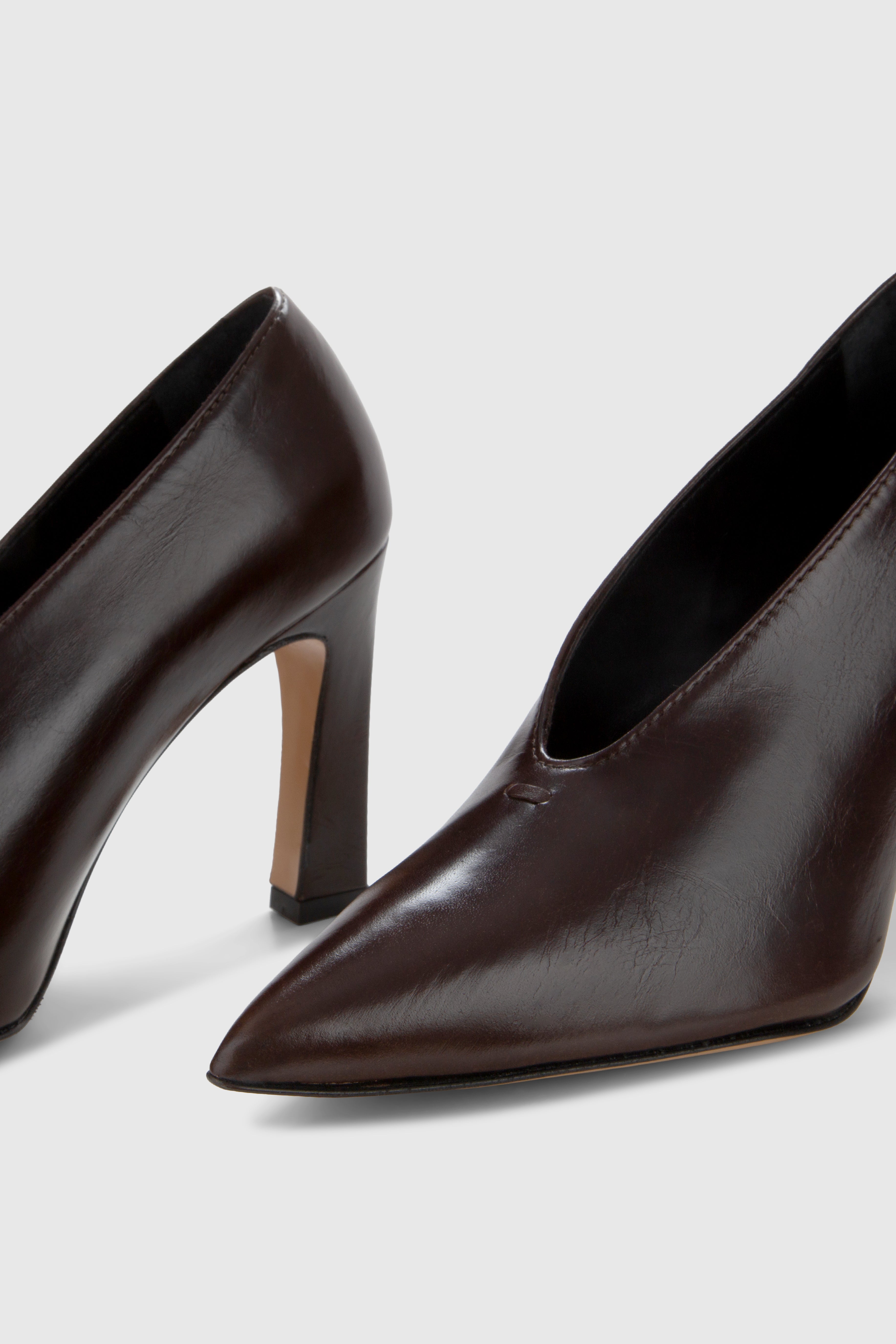 NUR PUMP - BROWN LEATHER