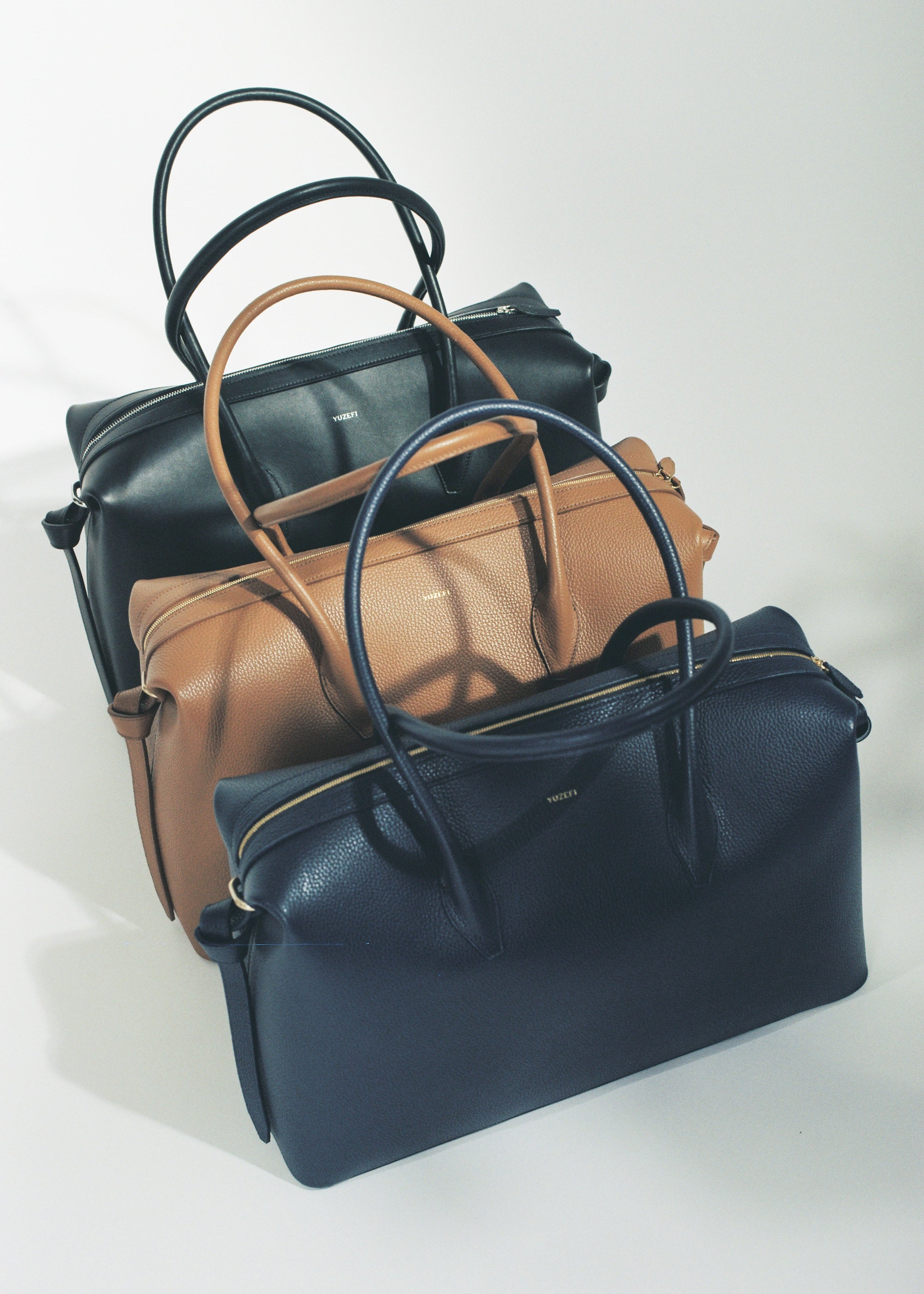 LARGE BRIOCHE DUFFLE - BLACK SMOOTH LEATHER