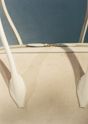 BRIOCHE DUFFLE - SAND SUEDE