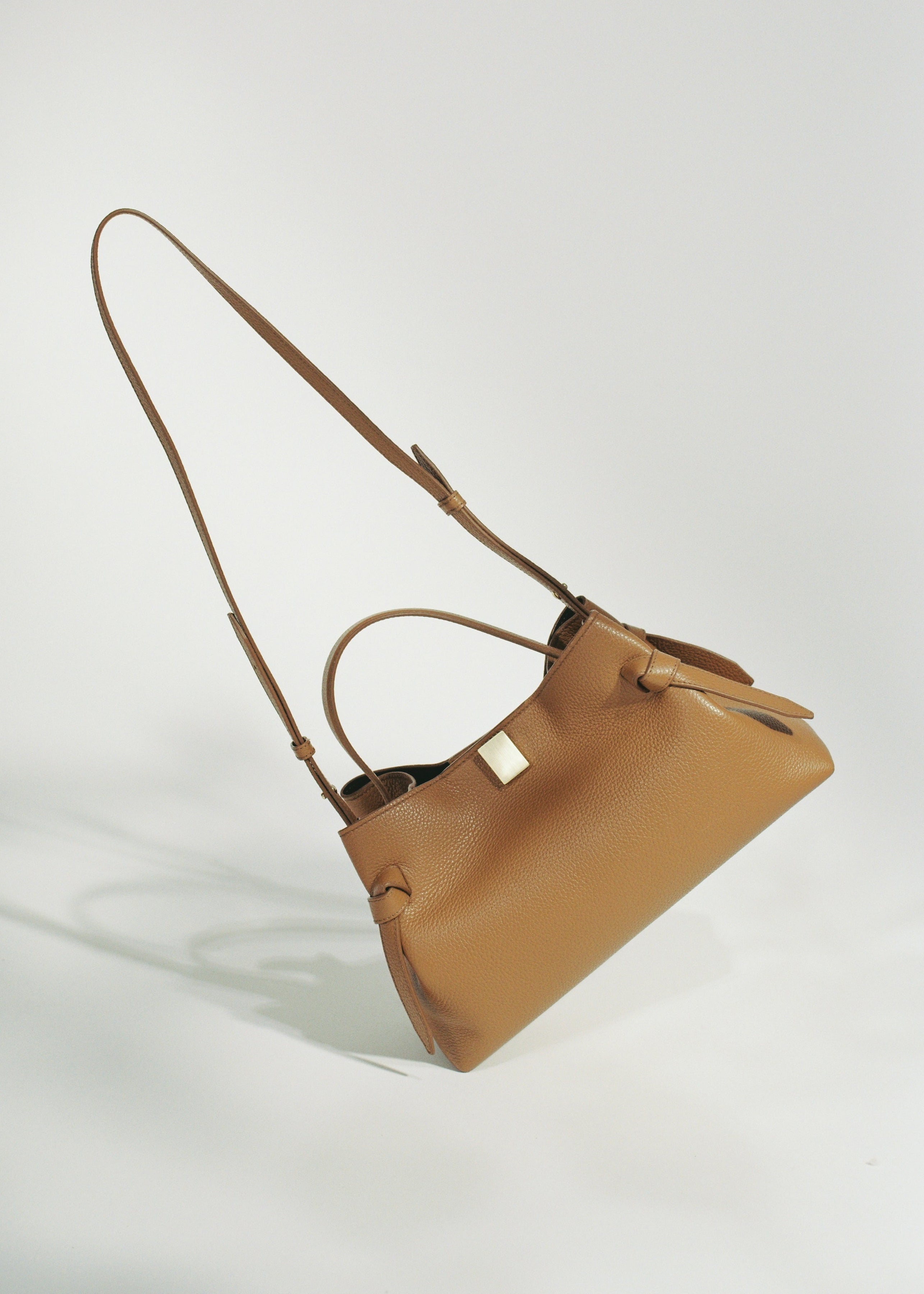 GYOZA - HAZEL PEBBLE GRAINED LEATHER