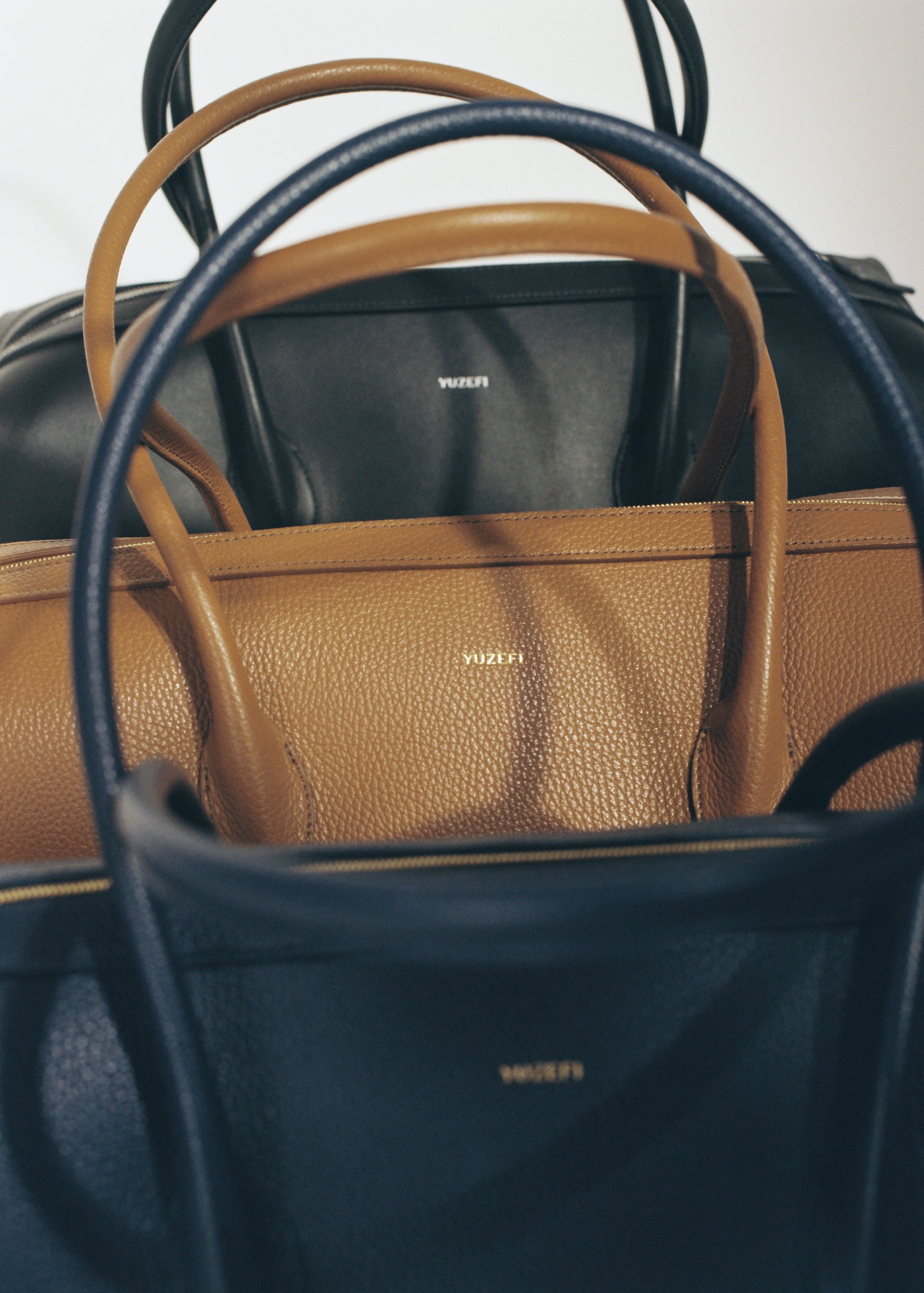 LARGE BRIOCHE DUFFLE - BLACK SMOOTH LEATHER