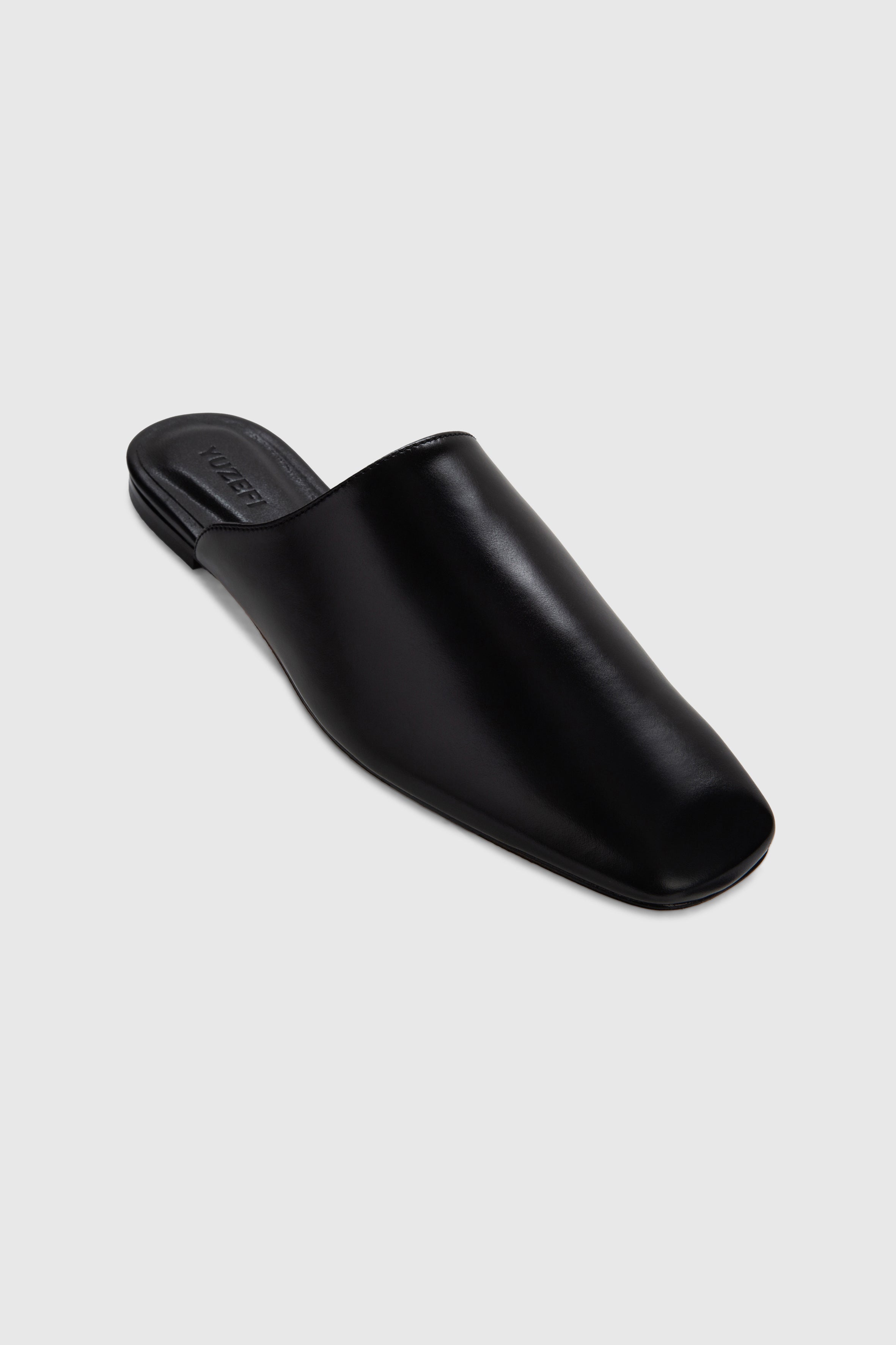 SAHRA_SLIPPER_-_BLACK_LEATHER_2.jpg