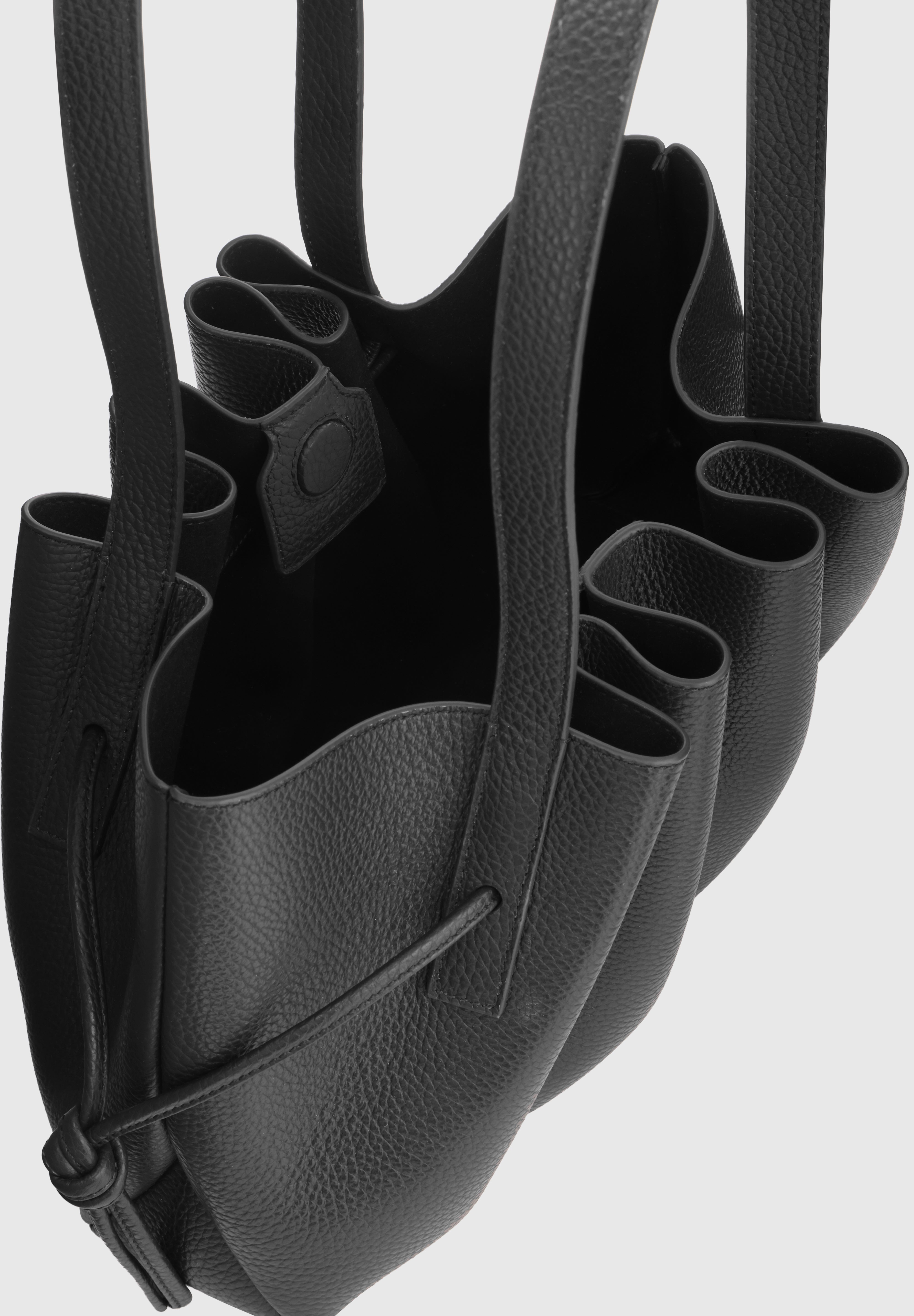 SCALLOP SHOULDER BAG - BLACK PEBBLE GRAINED LEATHER