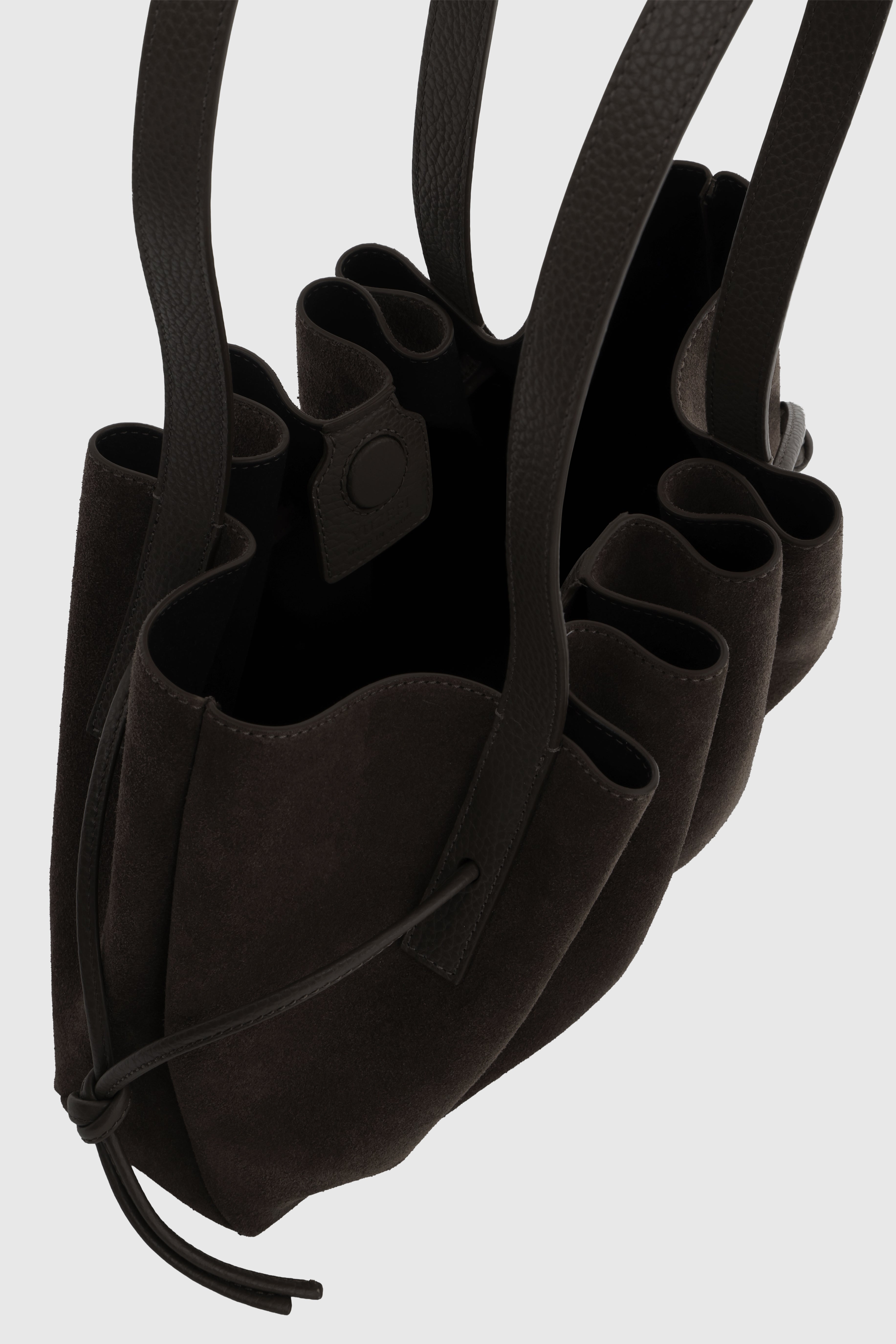 SCALLOP SHOULDER BAG - GANACHE SUEDE