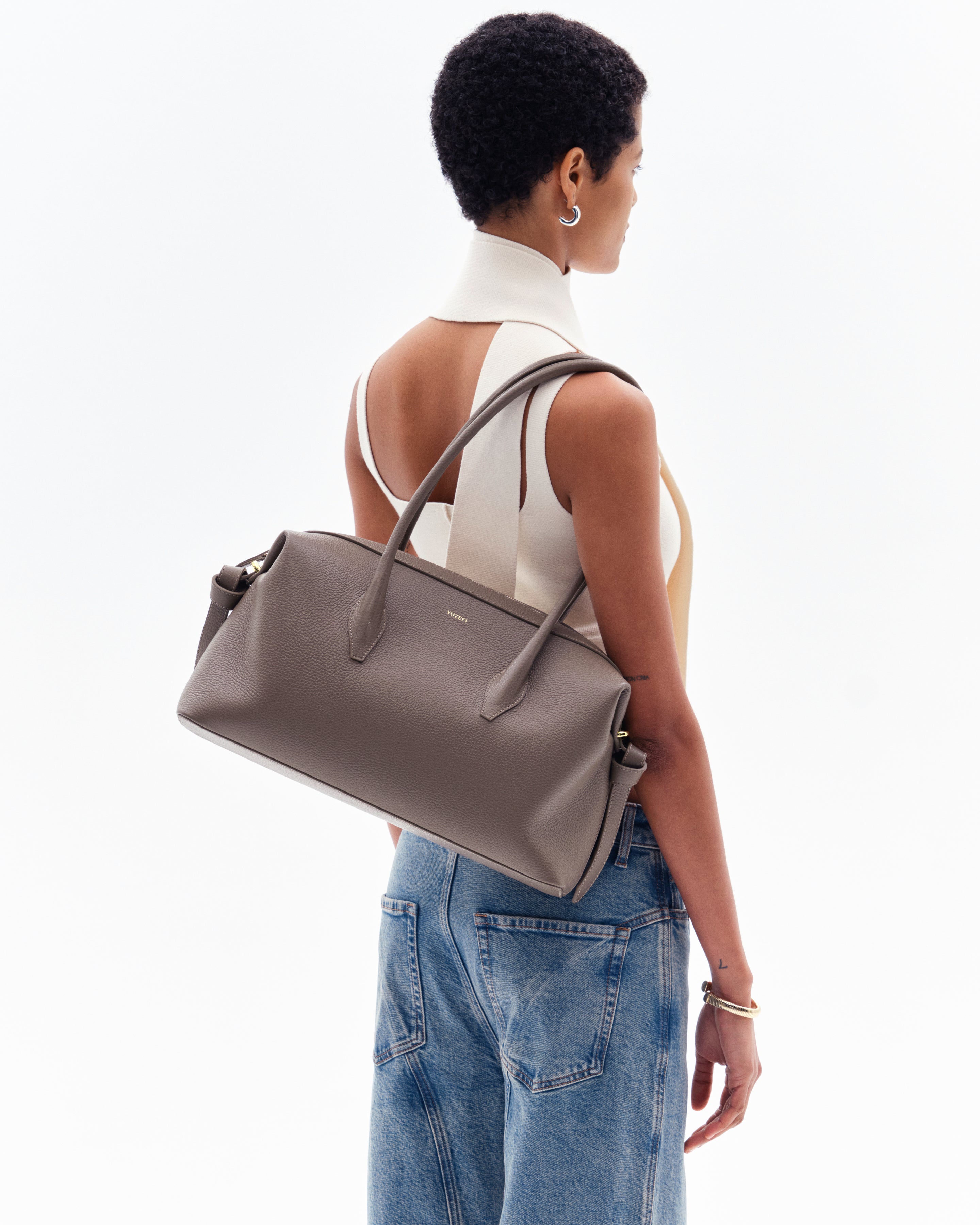 BRIOCHE DUFFLE - TAUPE PEBBLE GRAINED LEATHER – Yuzefi