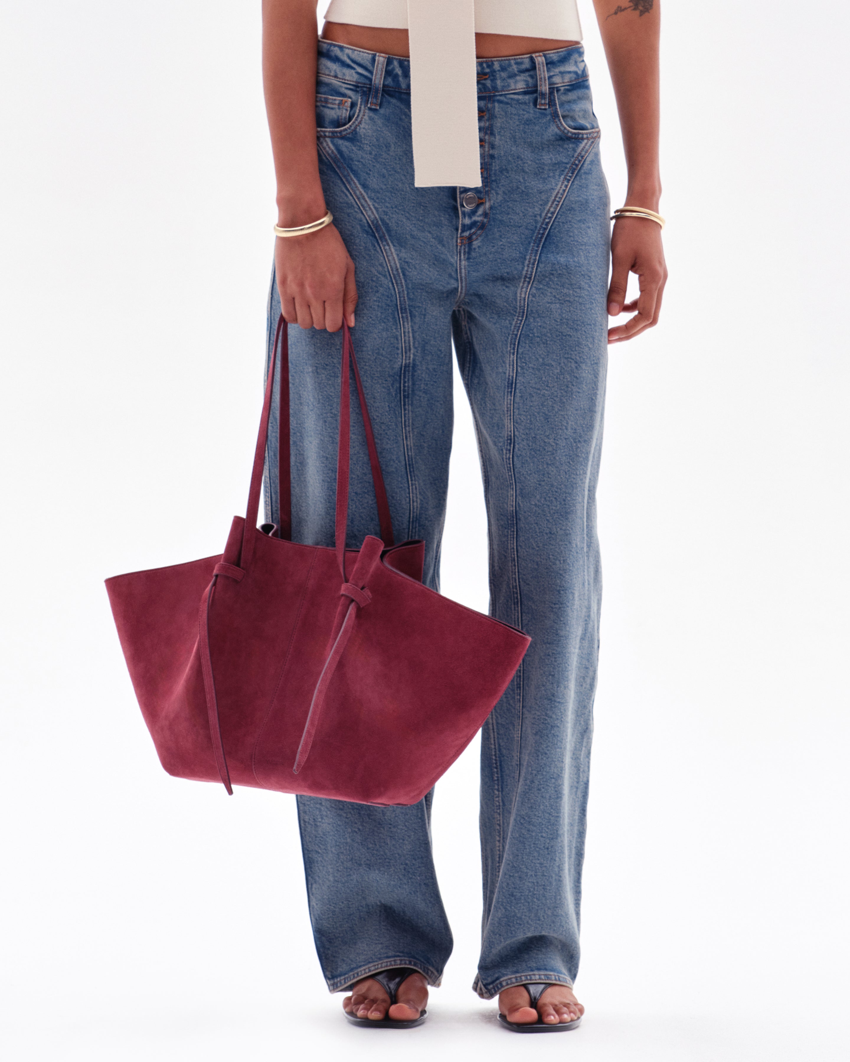 LARGE MOCHI - WINE SUEDE
