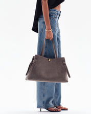 GYOZA TOTE - TAUPE SUEDE