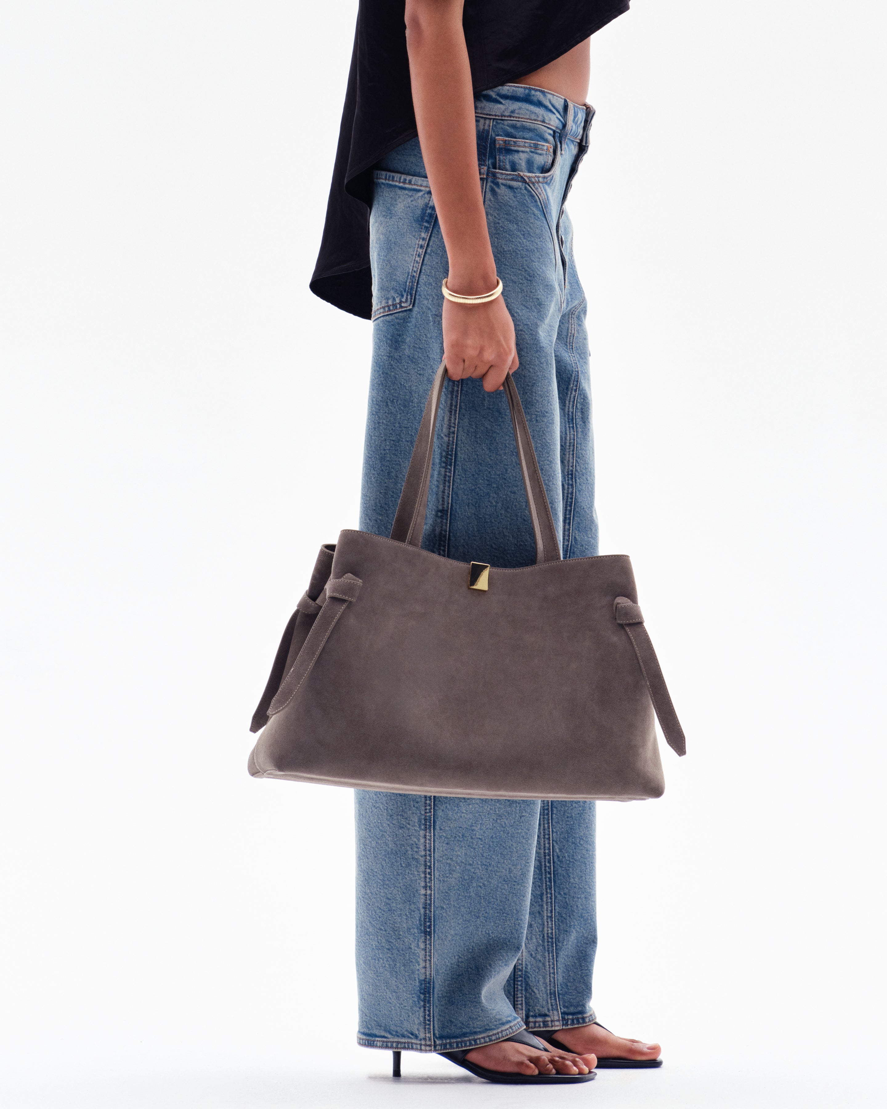 GYOZA TOTE - TAUPE SUEDE