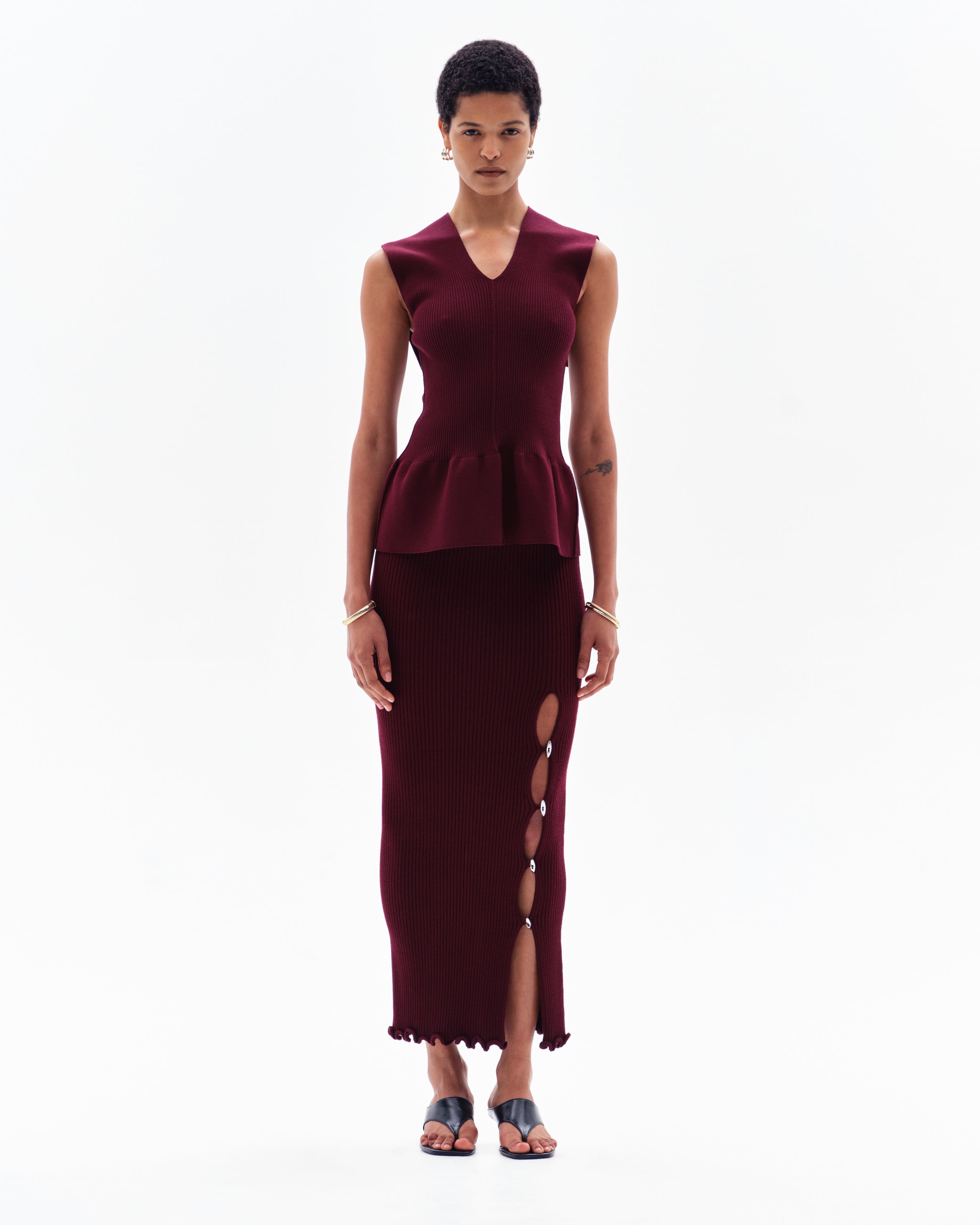 IRALYN RIB SPLIT SKIRT - BORDO