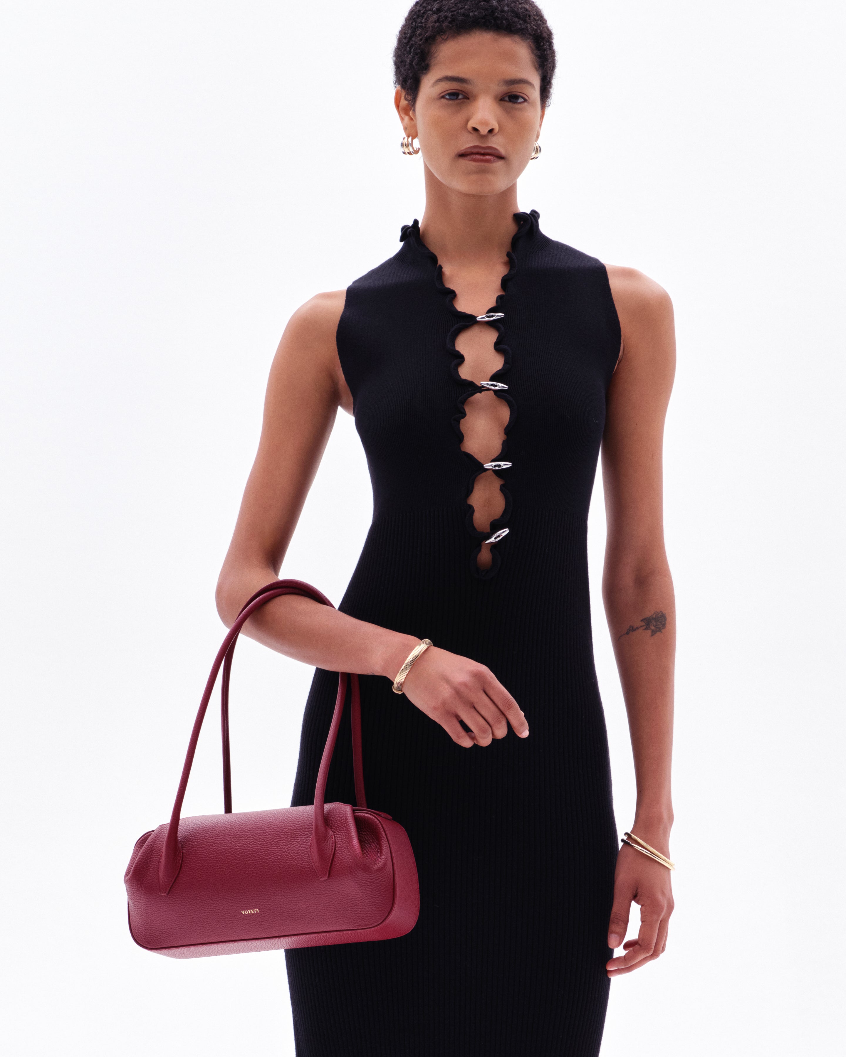 OYSTER SHOULDER BAG - CRANBERRY PEBBLE GRAINED LEATHER