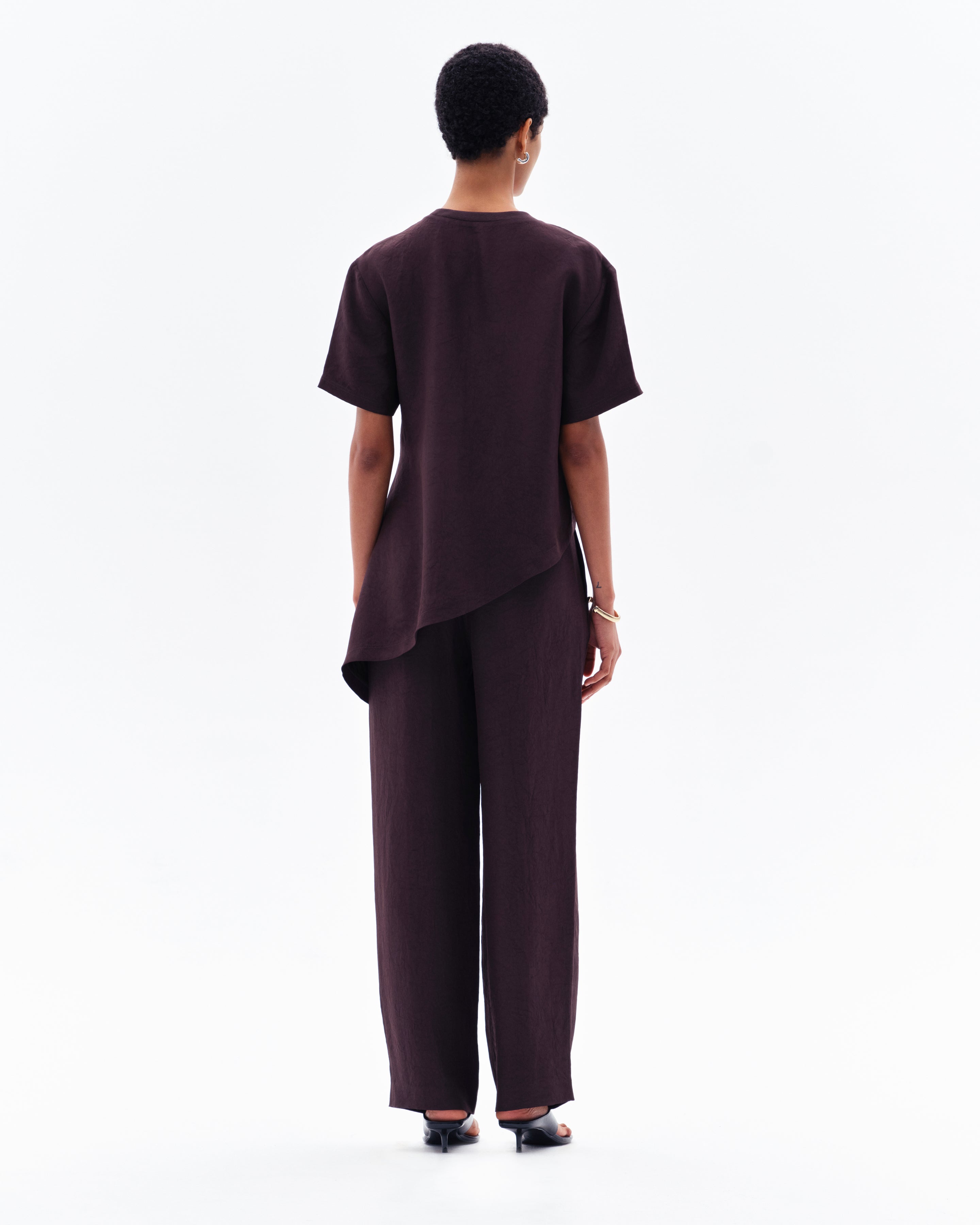 AURORA ASYMMETRIC T-SHIRT - CHOCOLATE