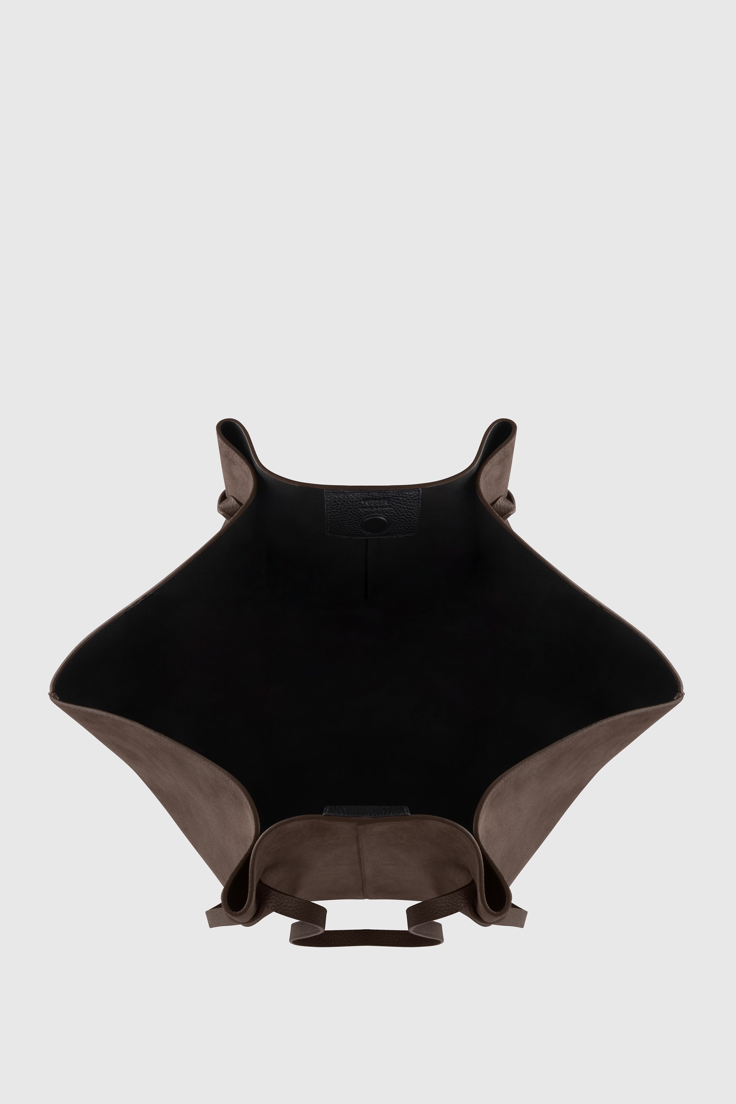 XL MOCHI - NUTMEG SUEDE – Yuzefi