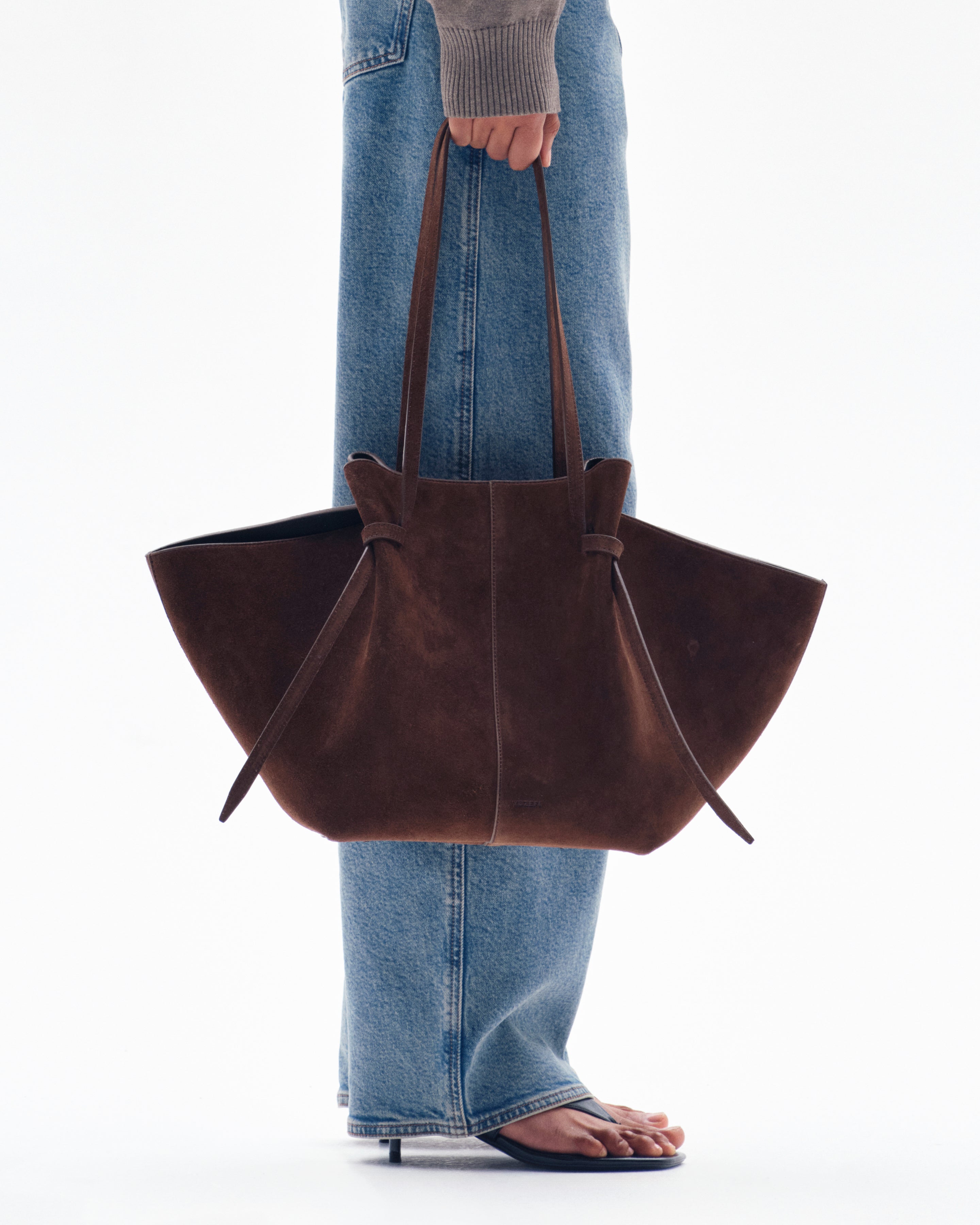 LARGE MOCHI - CHOCOLATE SUEDE