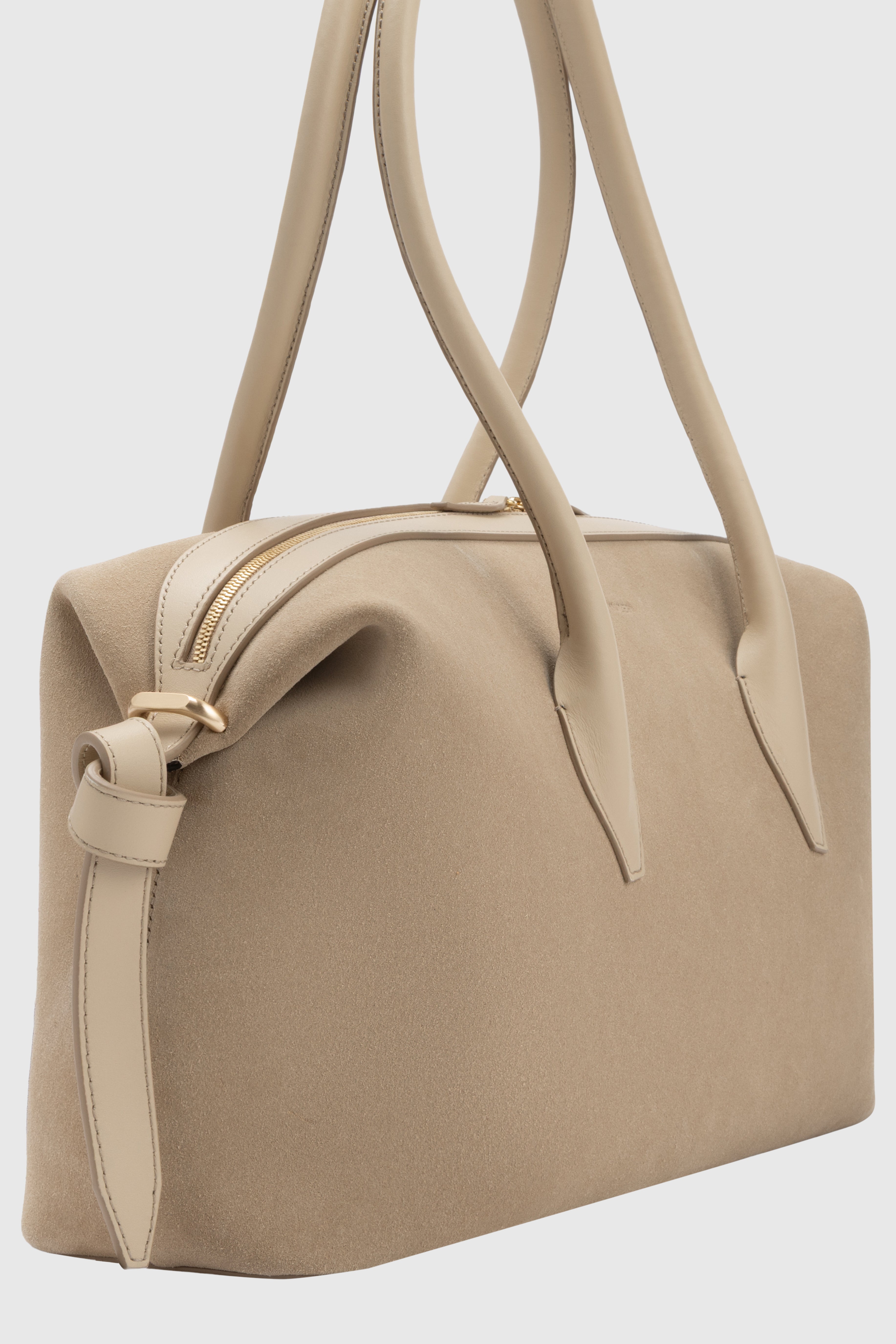 BRIOCHE DUFFLE - SAND SUEDE