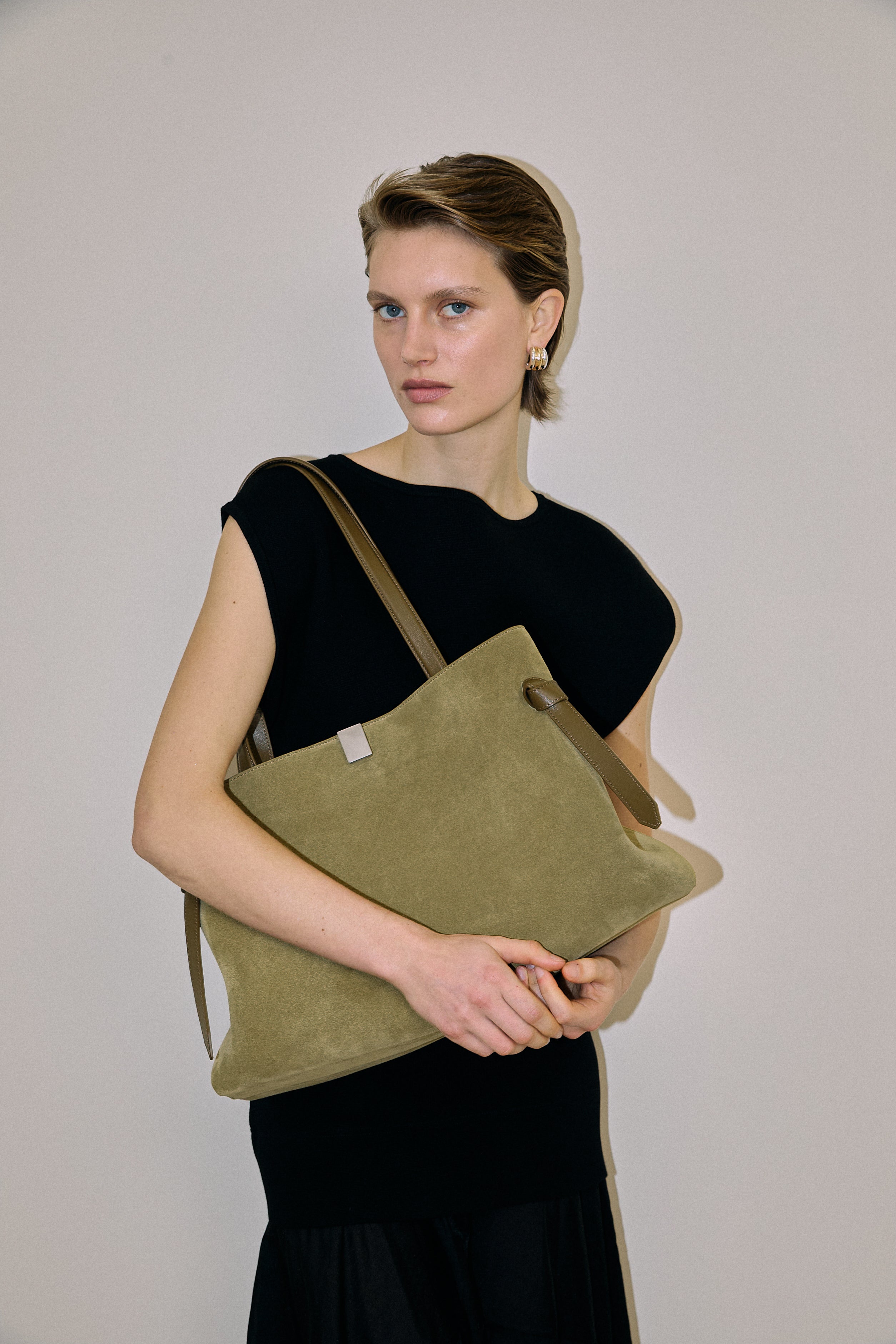 GYOZA TOTE - FENNEL SUEDE