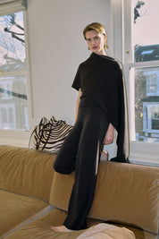 HOMA BUTTONED SCARF - CAVIAR