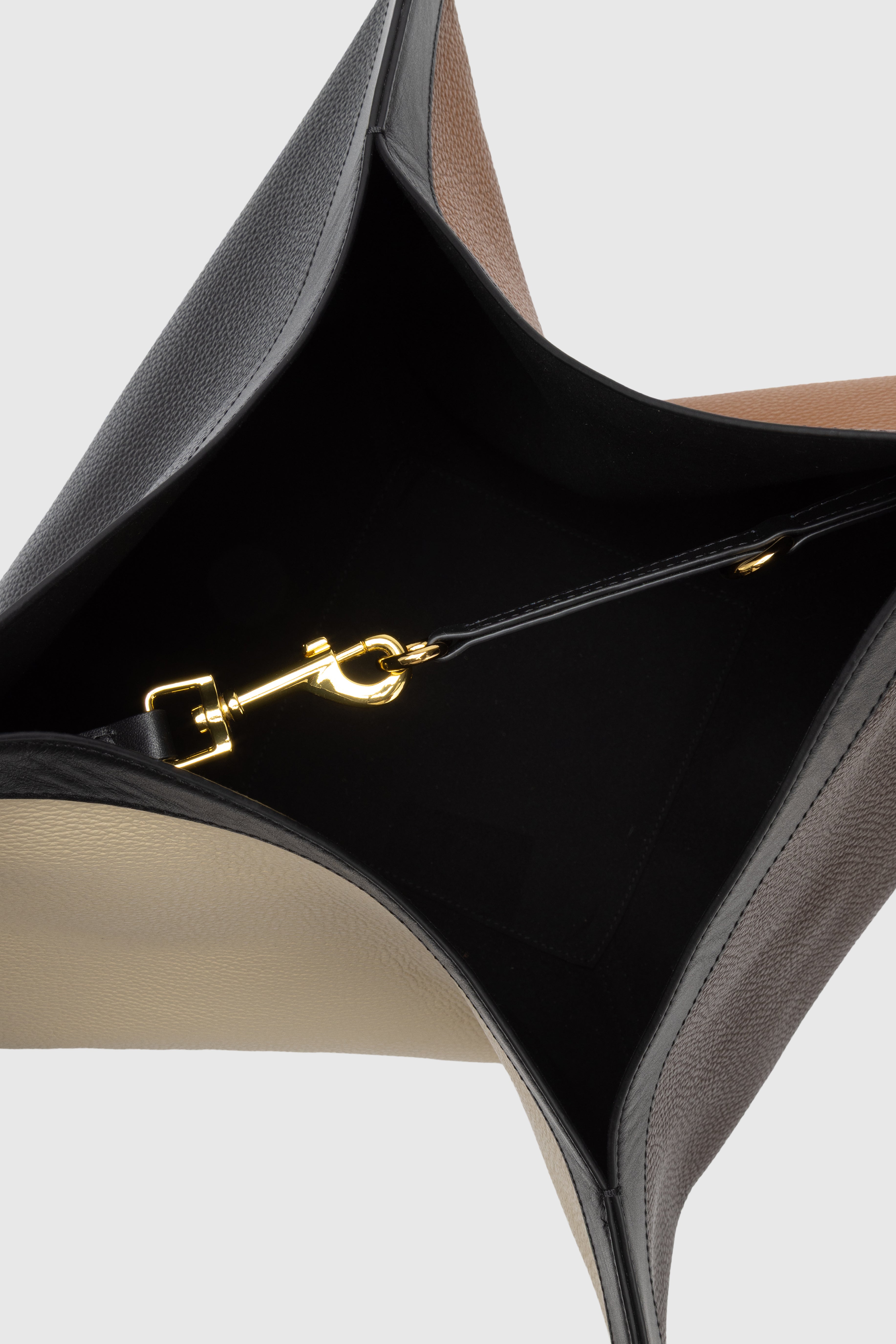 LARGE WONTON - COFFEES PEBBLE GRAINED LEATHER