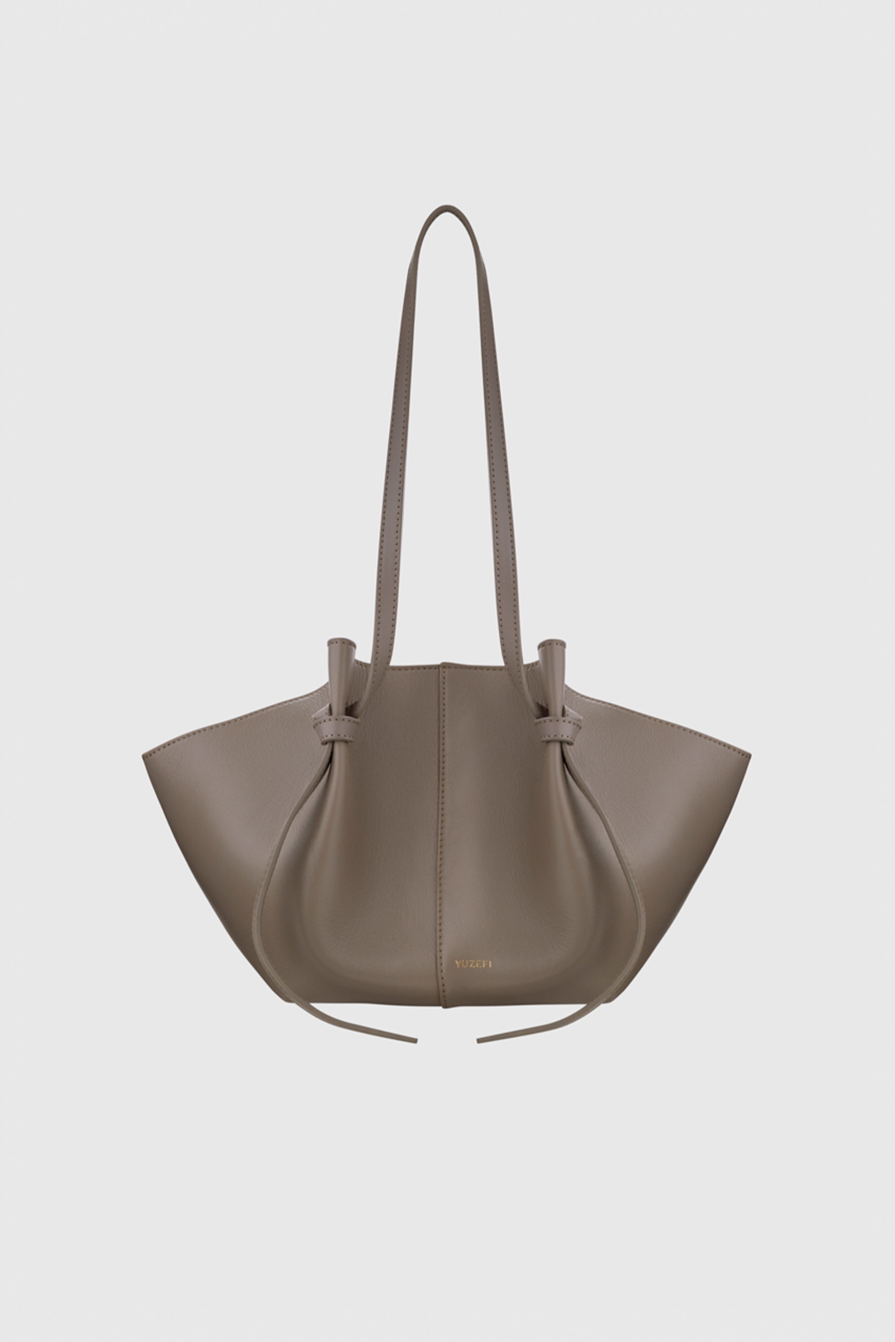 YUZEFI_MOCHI_SMOOTH_LEATHER_TAUPE_1.jpg