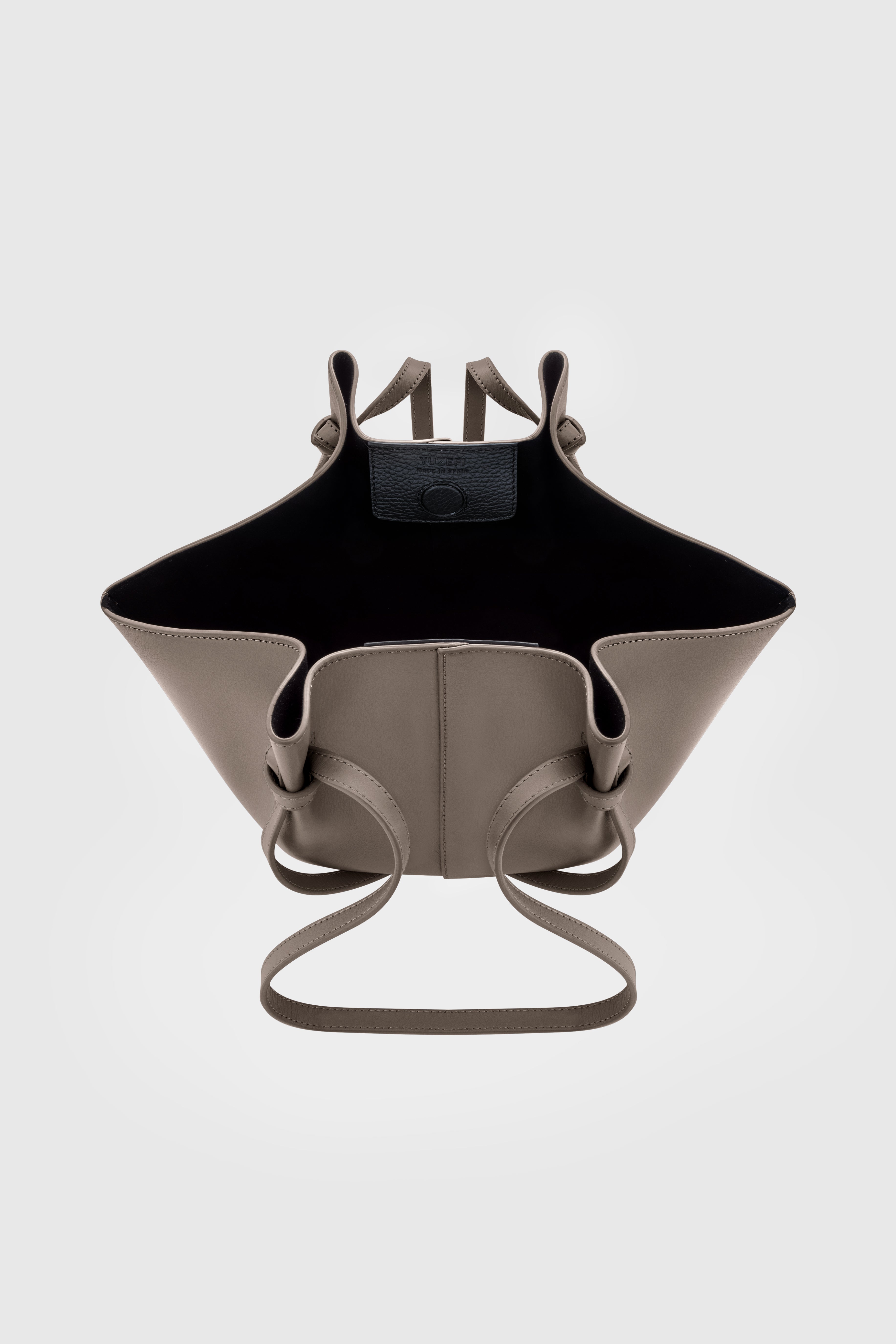 MOCHI - TAUPE SMOOTH LEATHER