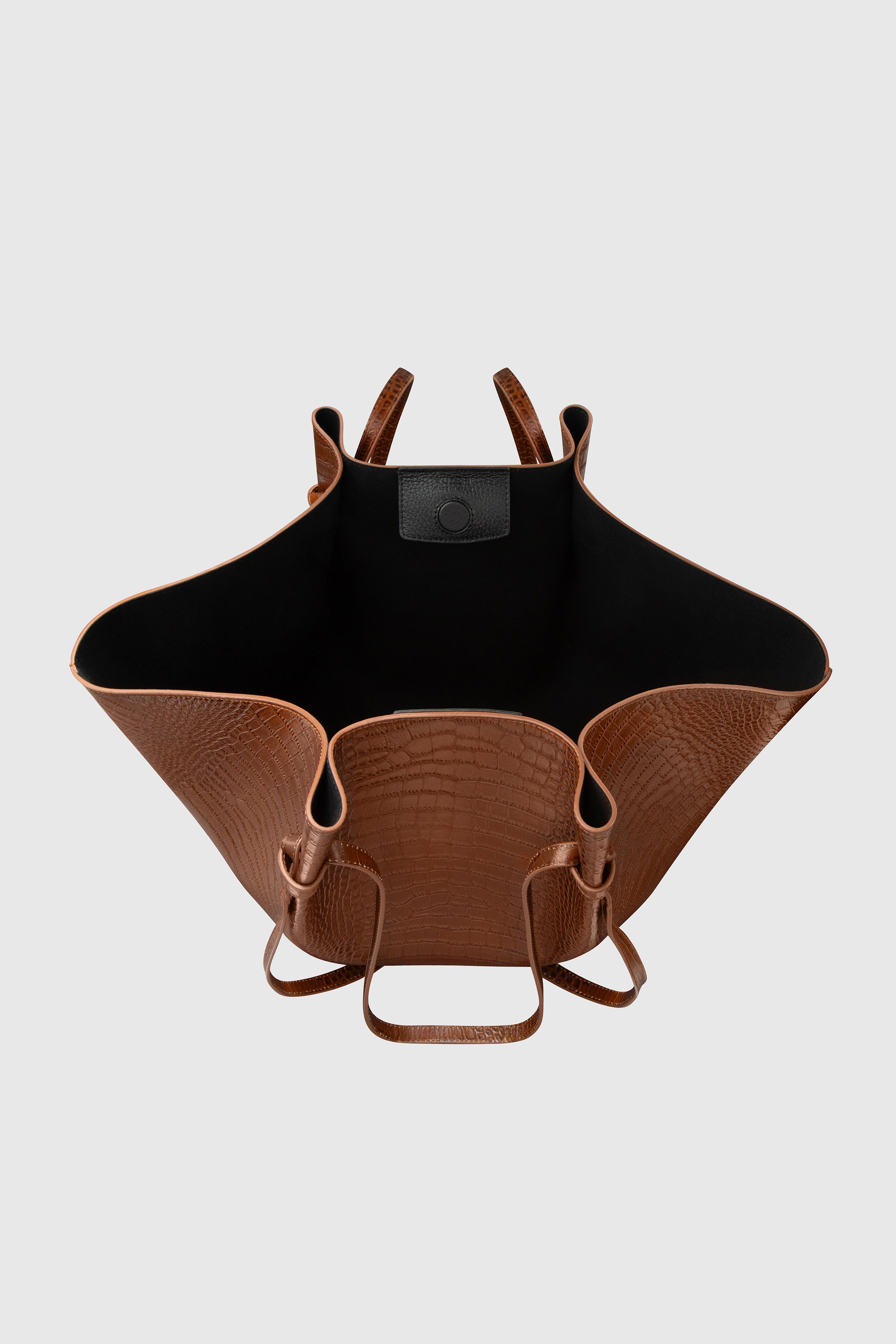 XL MOCHI - EMBOSSED SIERRA LEATHER