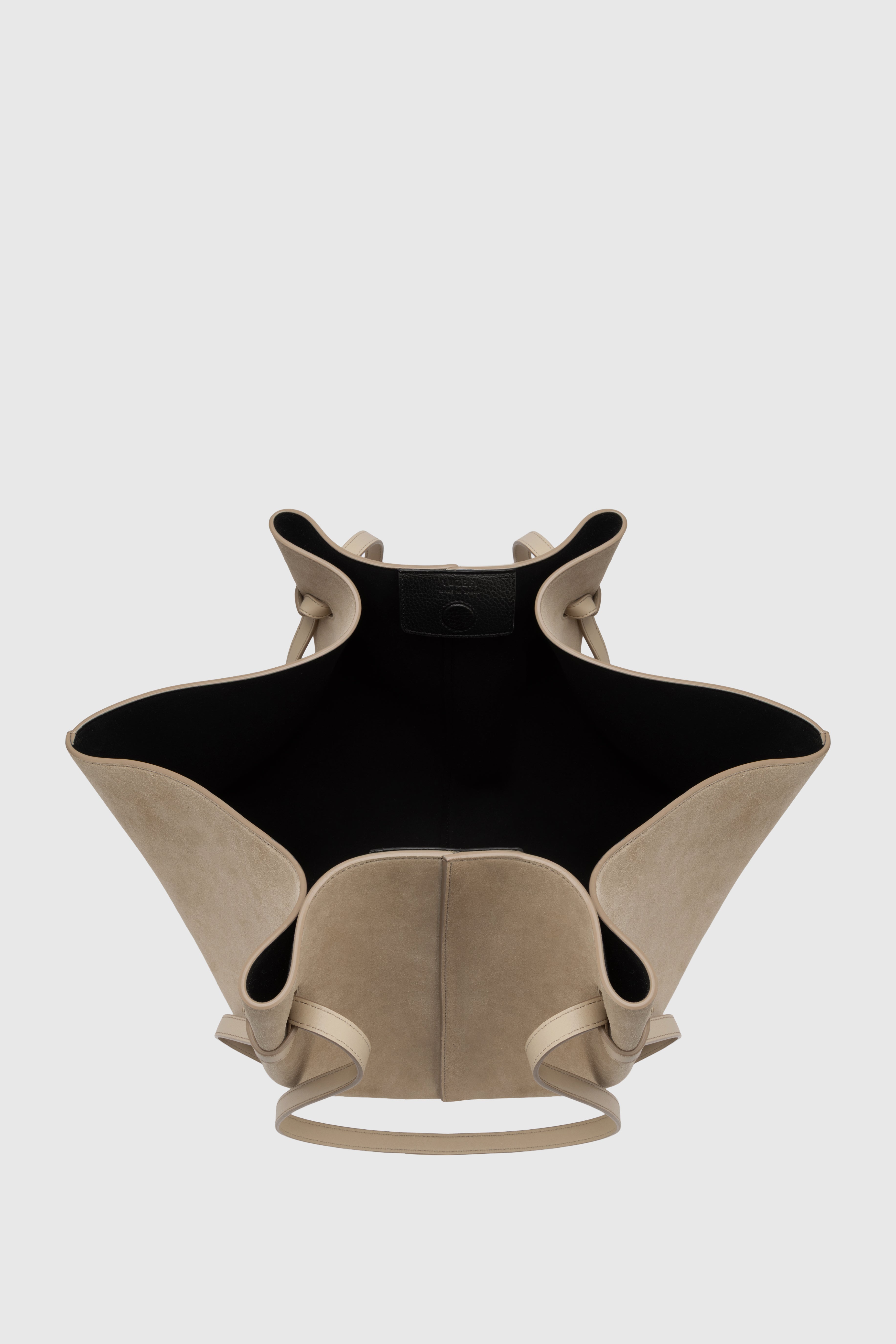 XL MOCHI - SAND SUEDE