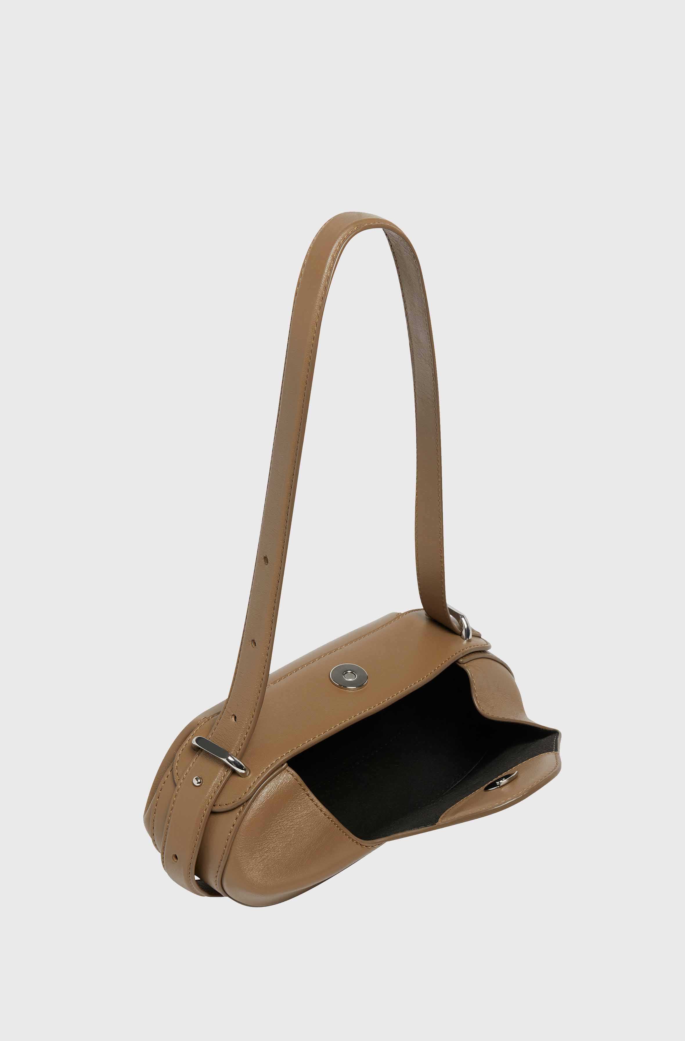 DINNER ROLL - ROCK SMOOTH LEATHER