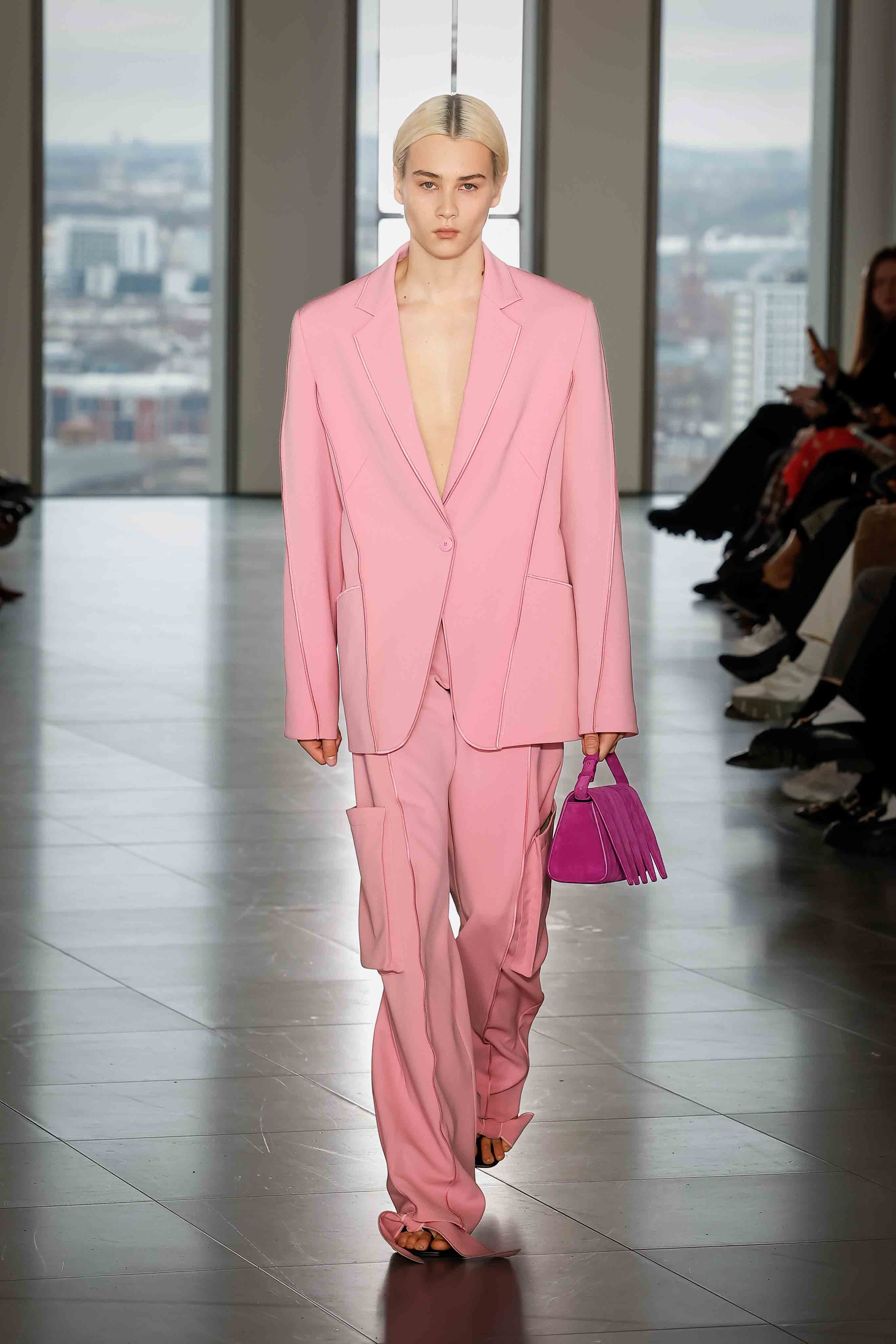 BENT KNEE TROUSERS WITH POCKETS - PINK