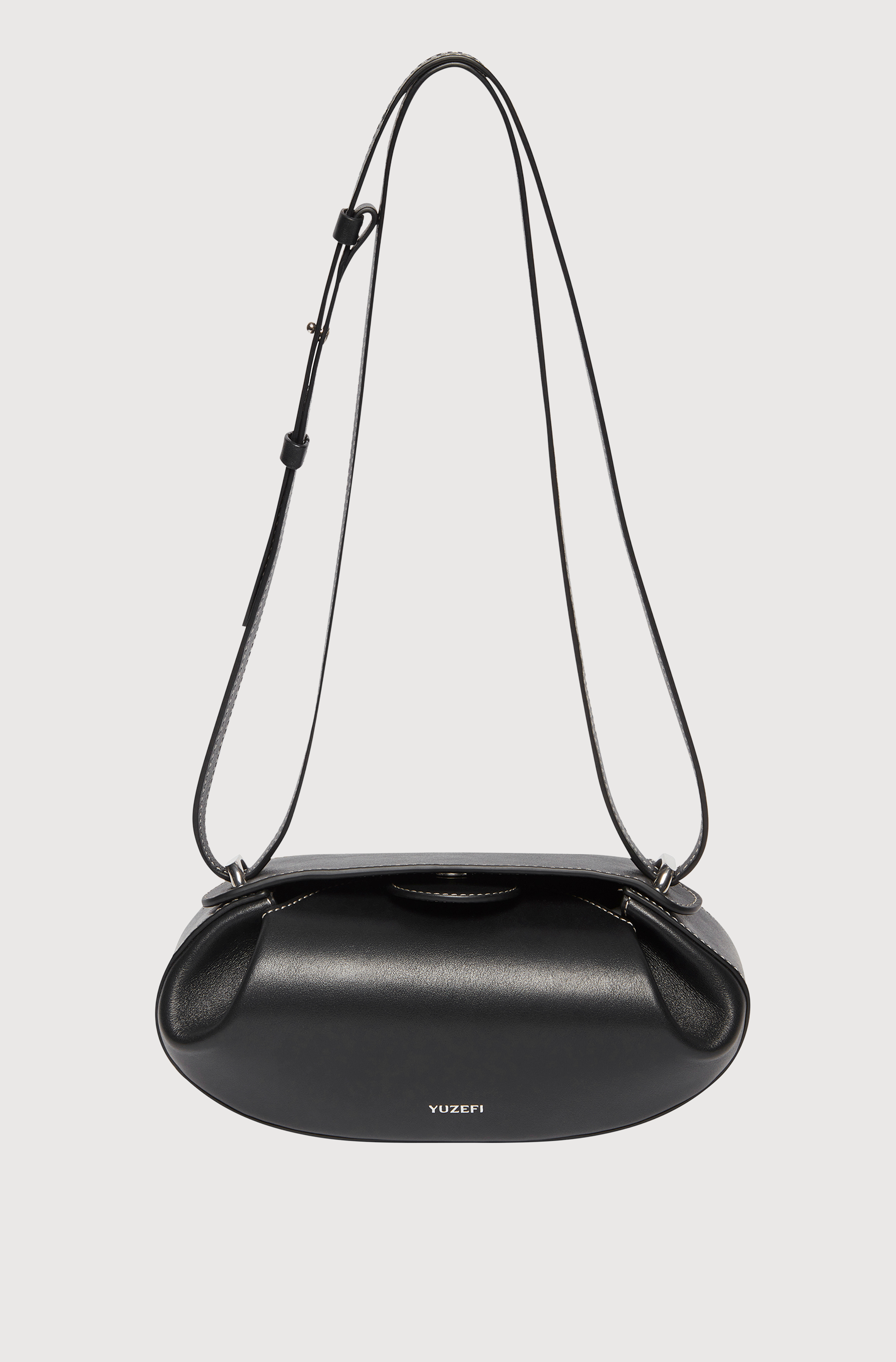 DINNER ROLL - BLACK WITH SILVER CHAIN
